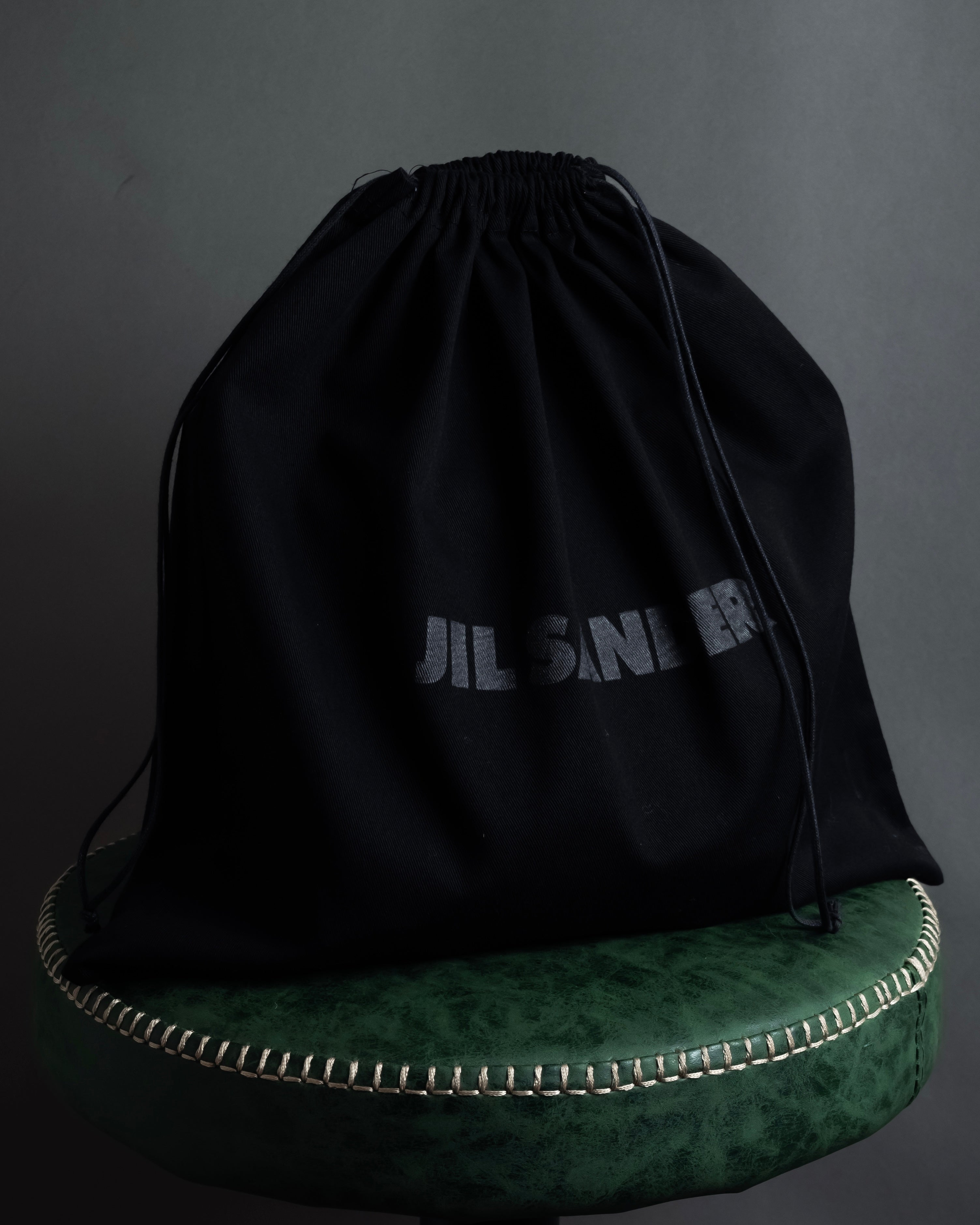 "JIL SANDER" Hill model gently curved leather shoulder bag