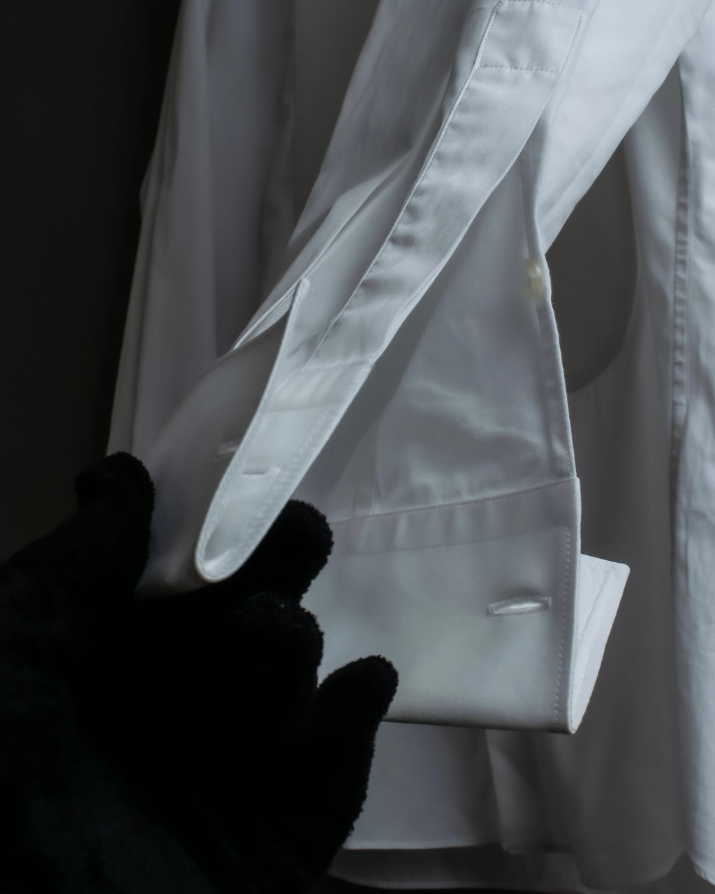 "GIVENCHY" Bosom panel design white shirt