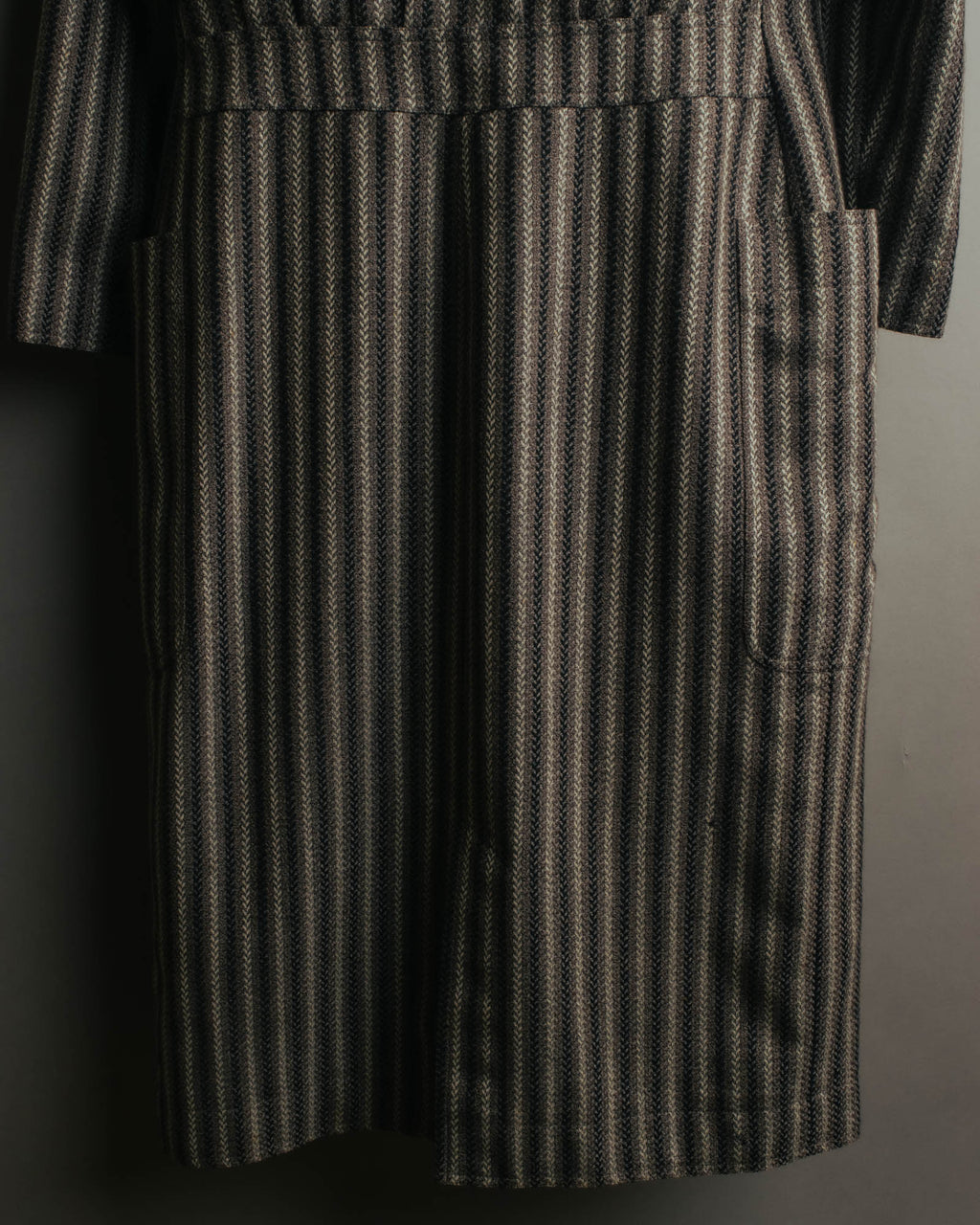 -SPECIAL- “GUCCI” 80’s-90’s Textured striped shawl collar long coat
