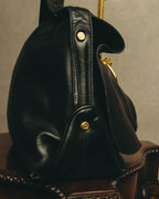 -SPECIAL- "Gucci" 80's Vintage tiger head leather draping shoulder bag with crest charm