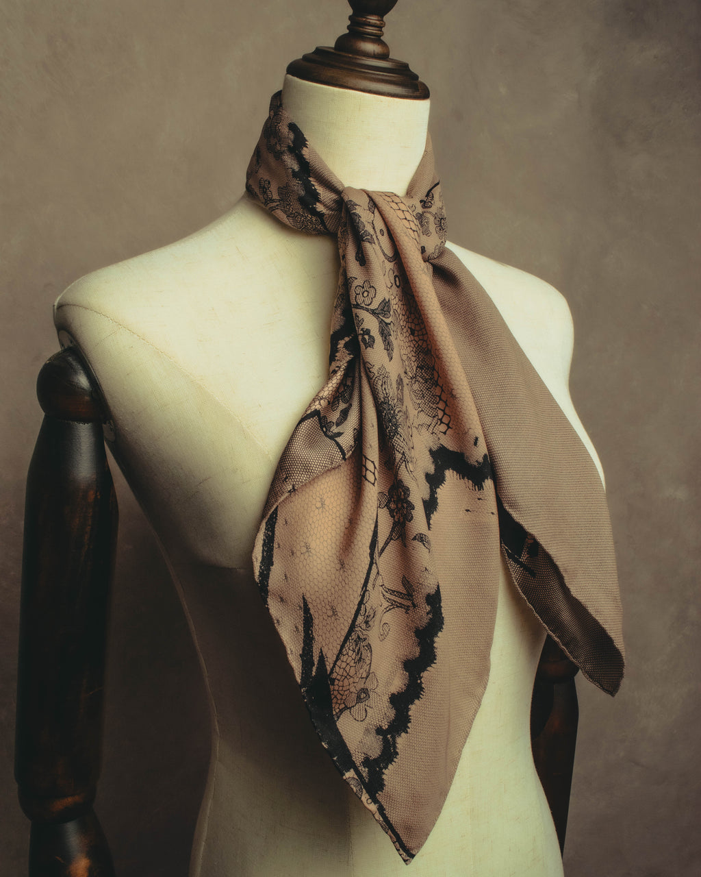 –SPECIAL– “Christian Dior” 00’s Trompe l’oeil lace corset print silk scarf