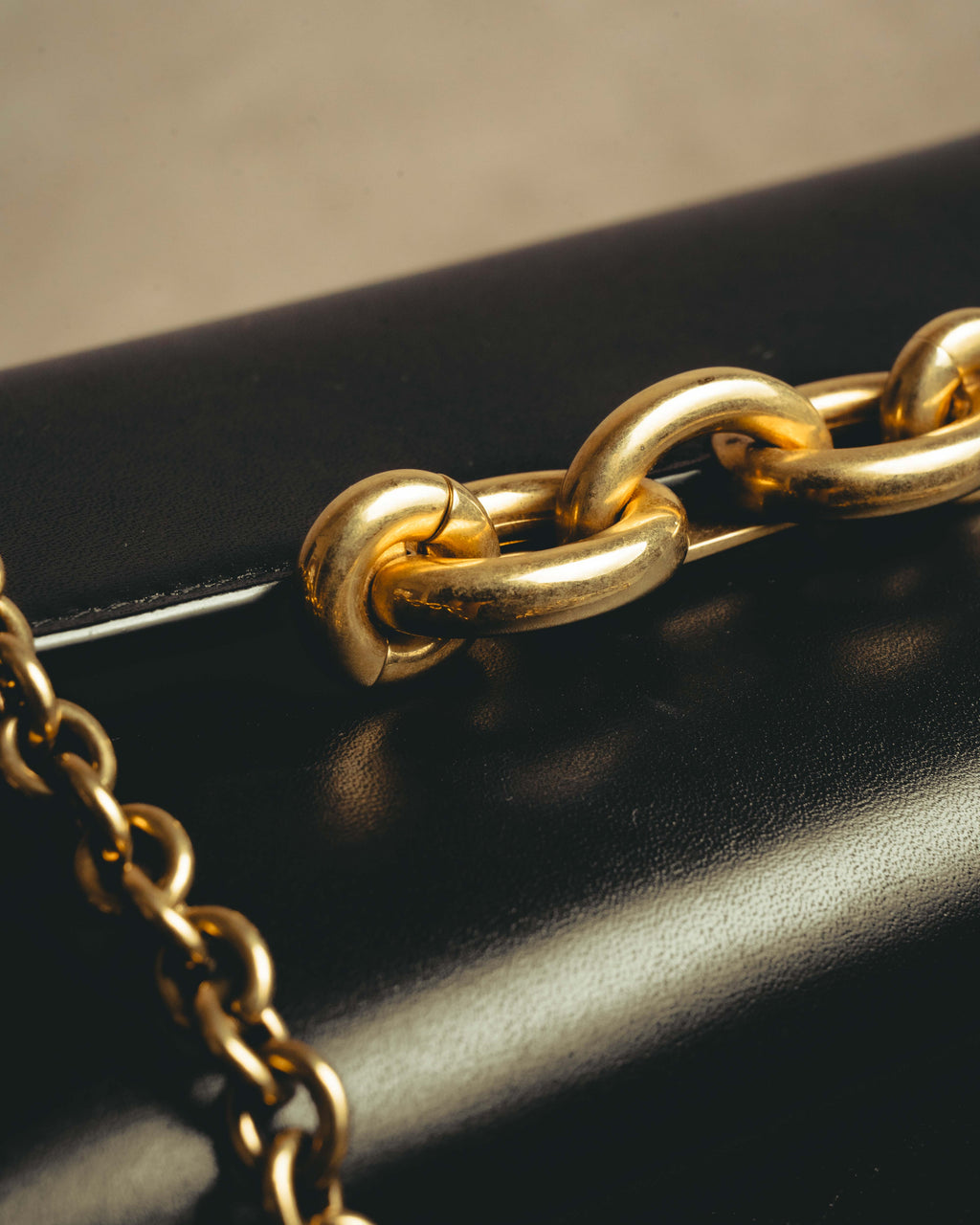 -SPECIAL- “Saint Laurent” 20’s Le Maillon smooth leather chain wallet