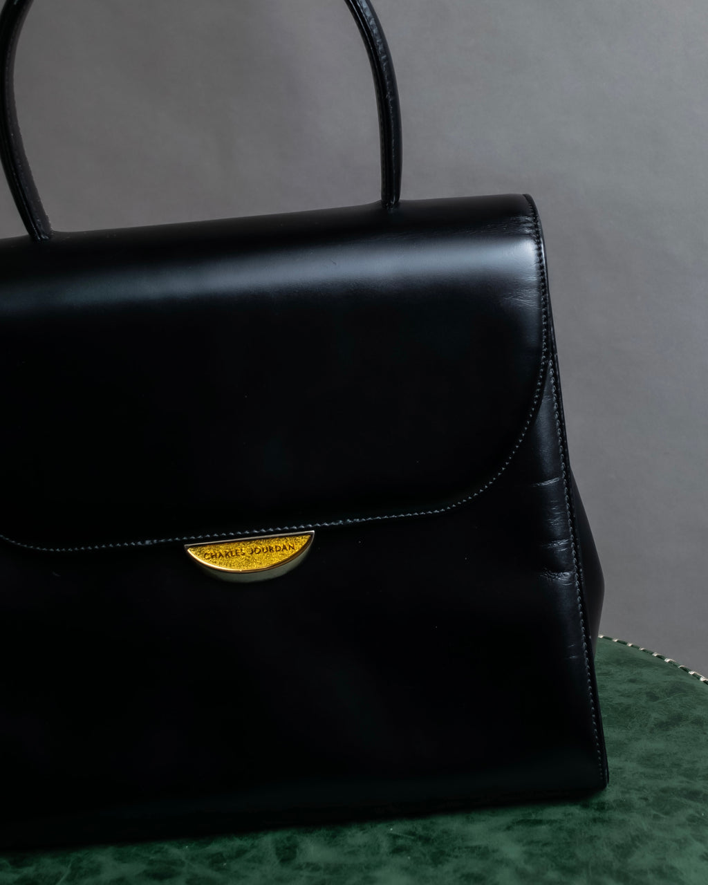 "Charles Jourdan" Logo half-moon metal plate design leather hand bag