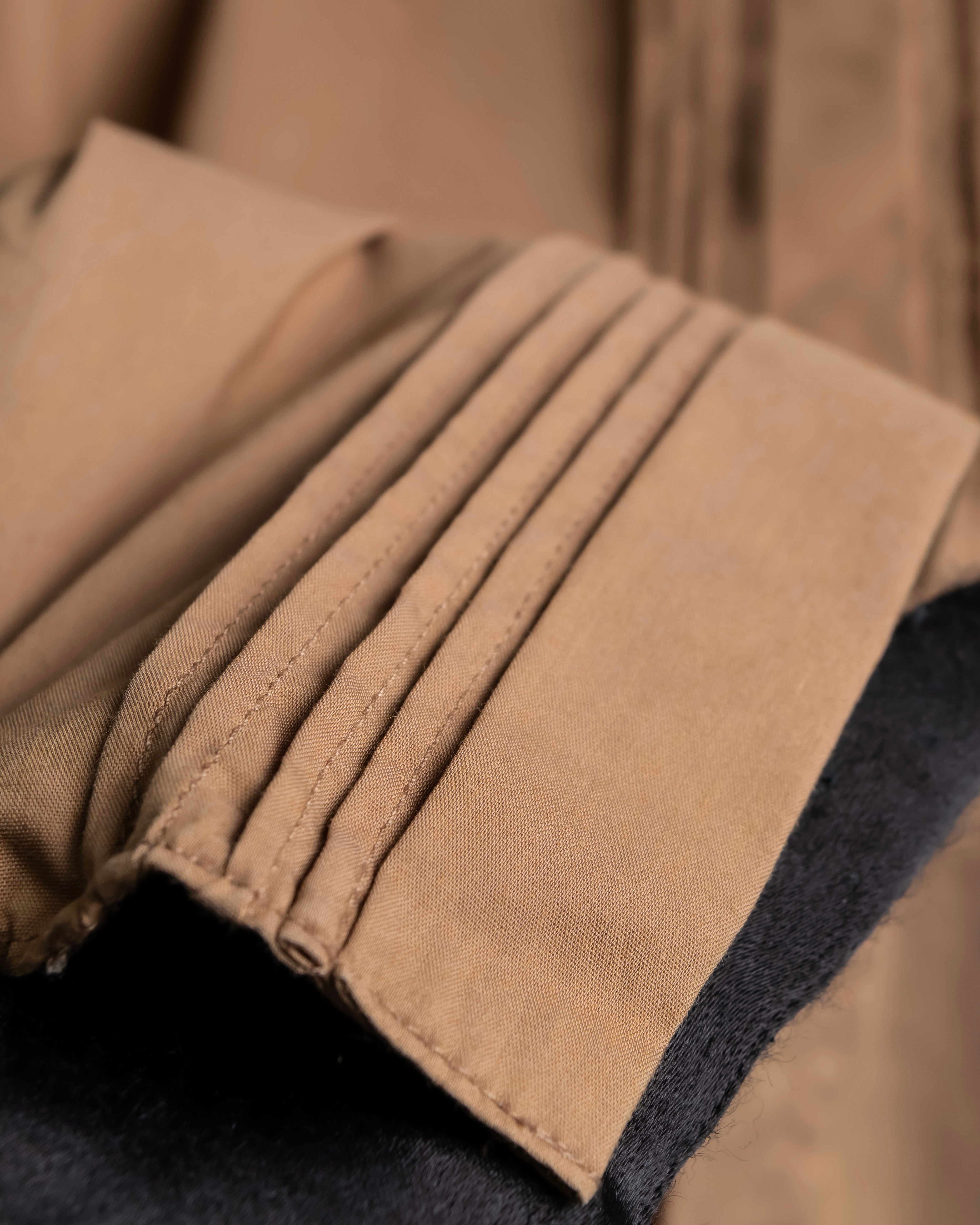 "N21 NUMEROVENTUNO" Switching design concealed shirt