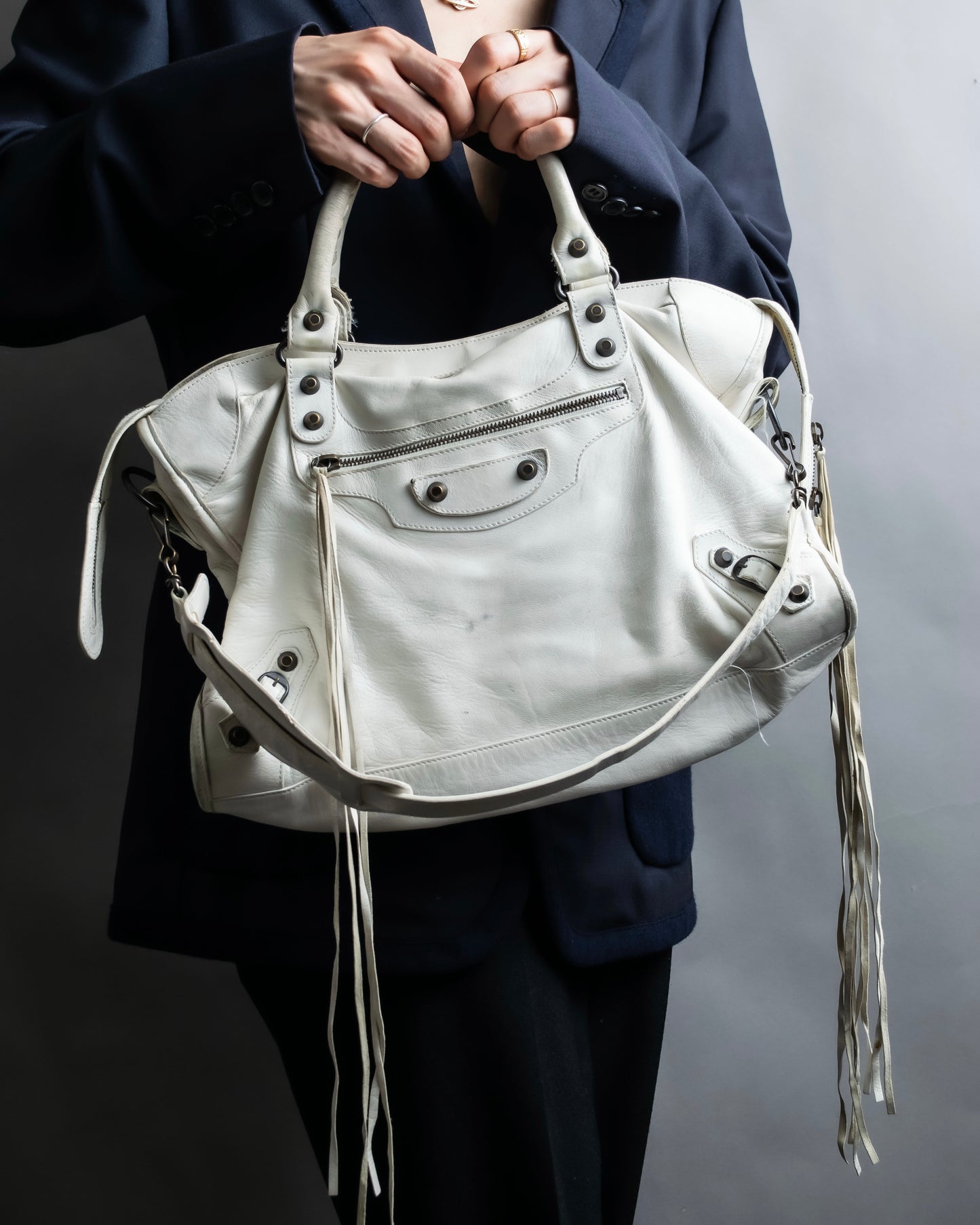 "BALENCIAGA" Ivory color city series hand bag