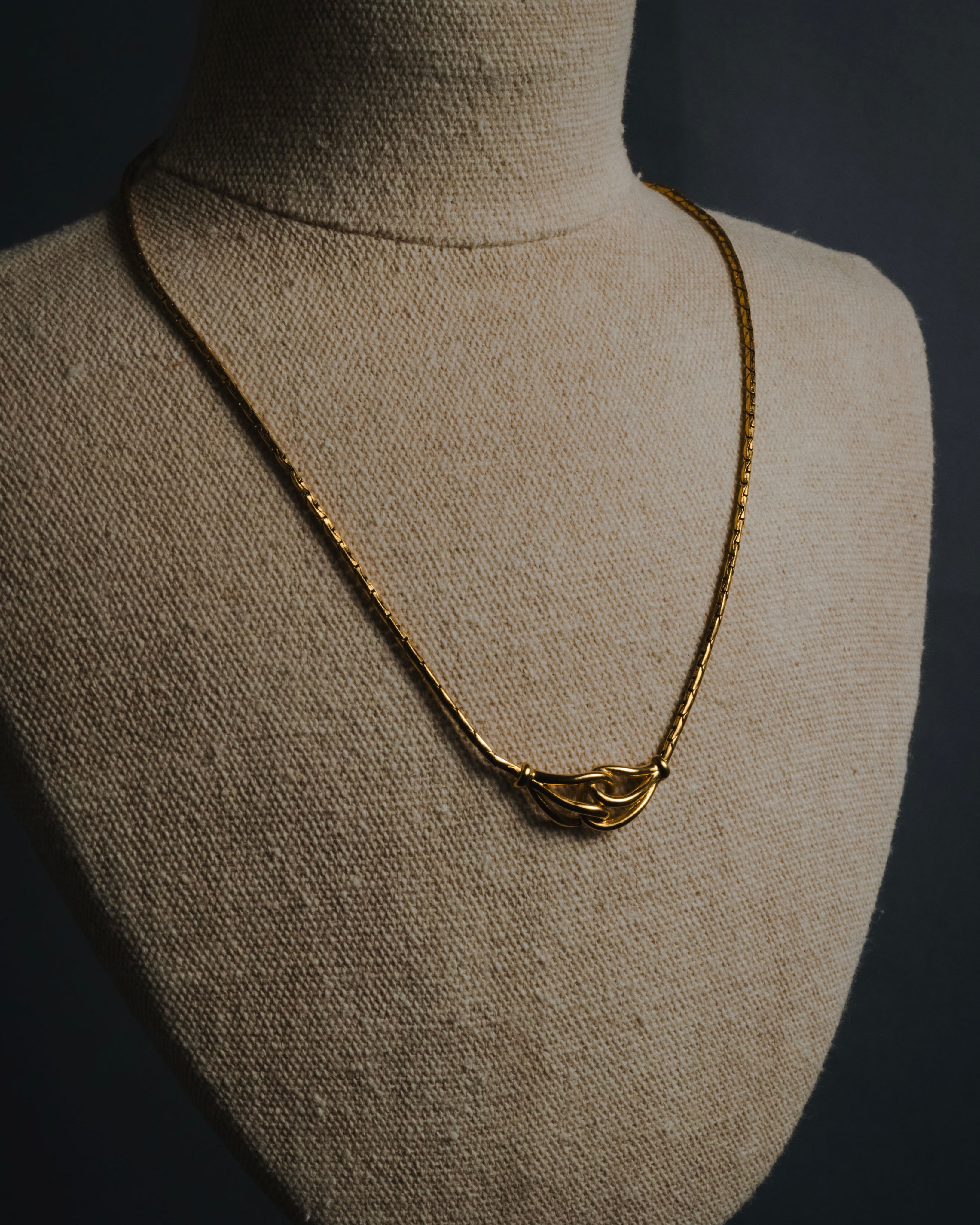 "Christian Dior" Sculptural knot motif chain necklace