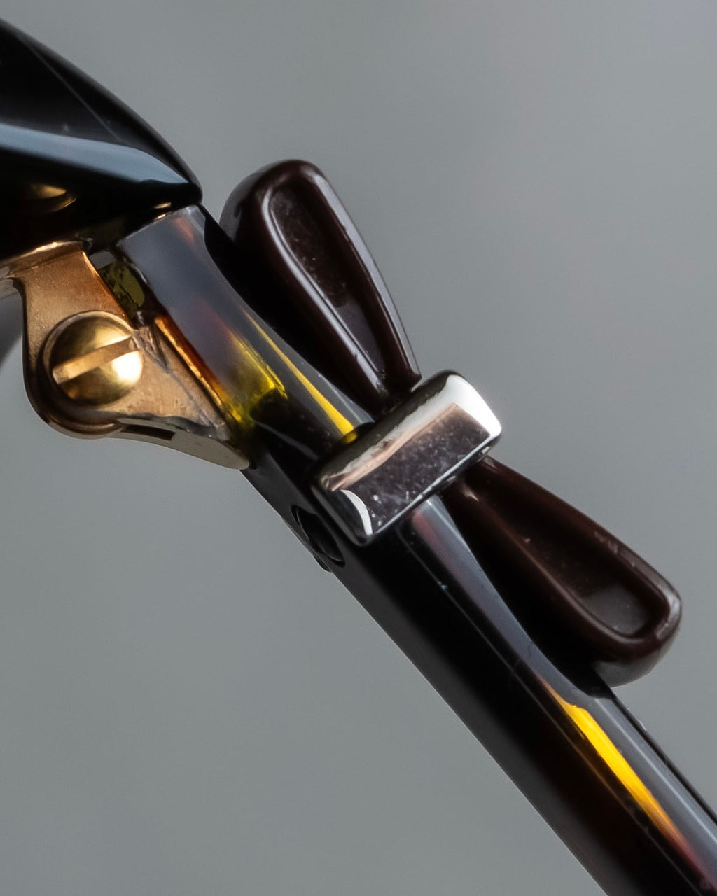 "CHANEL" Butterfly frame brown lens sunglasses