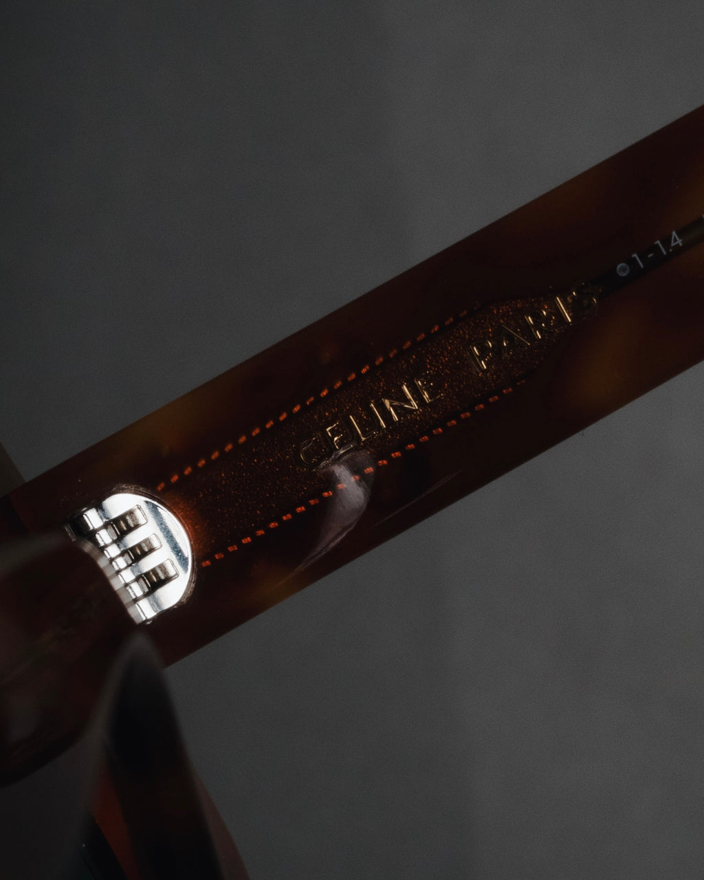 "CELINE" 2021-2024 triomphe metal temple acetate sunglasses