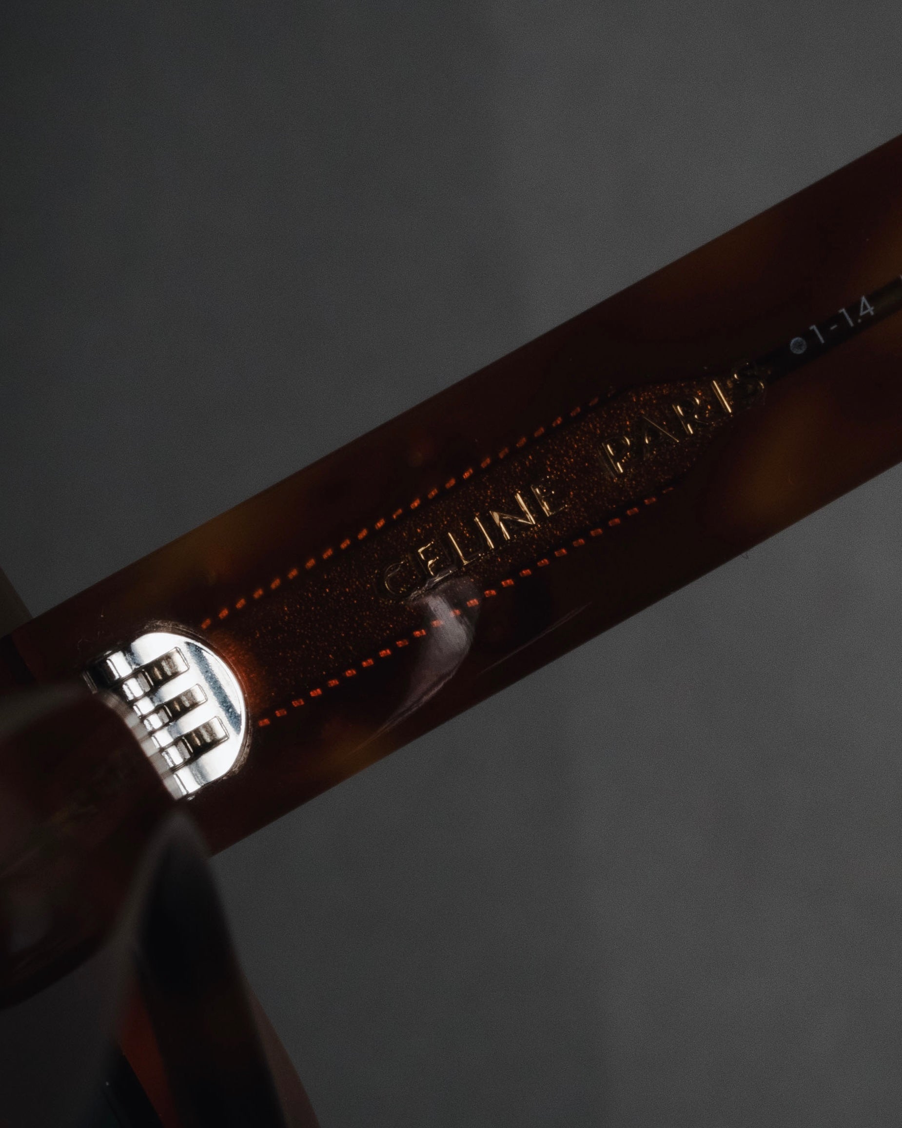 "CELINE" 2021-2024 triomphe metal temple acetate sunglasses