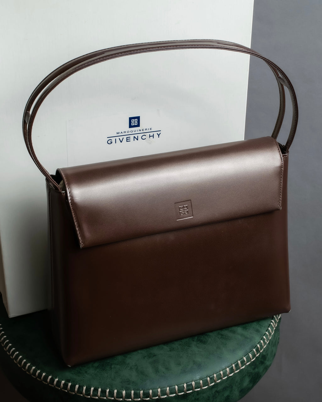 "GIVENCHY MAROQUINERIE" Trapezoidal brown leather one-handle bag