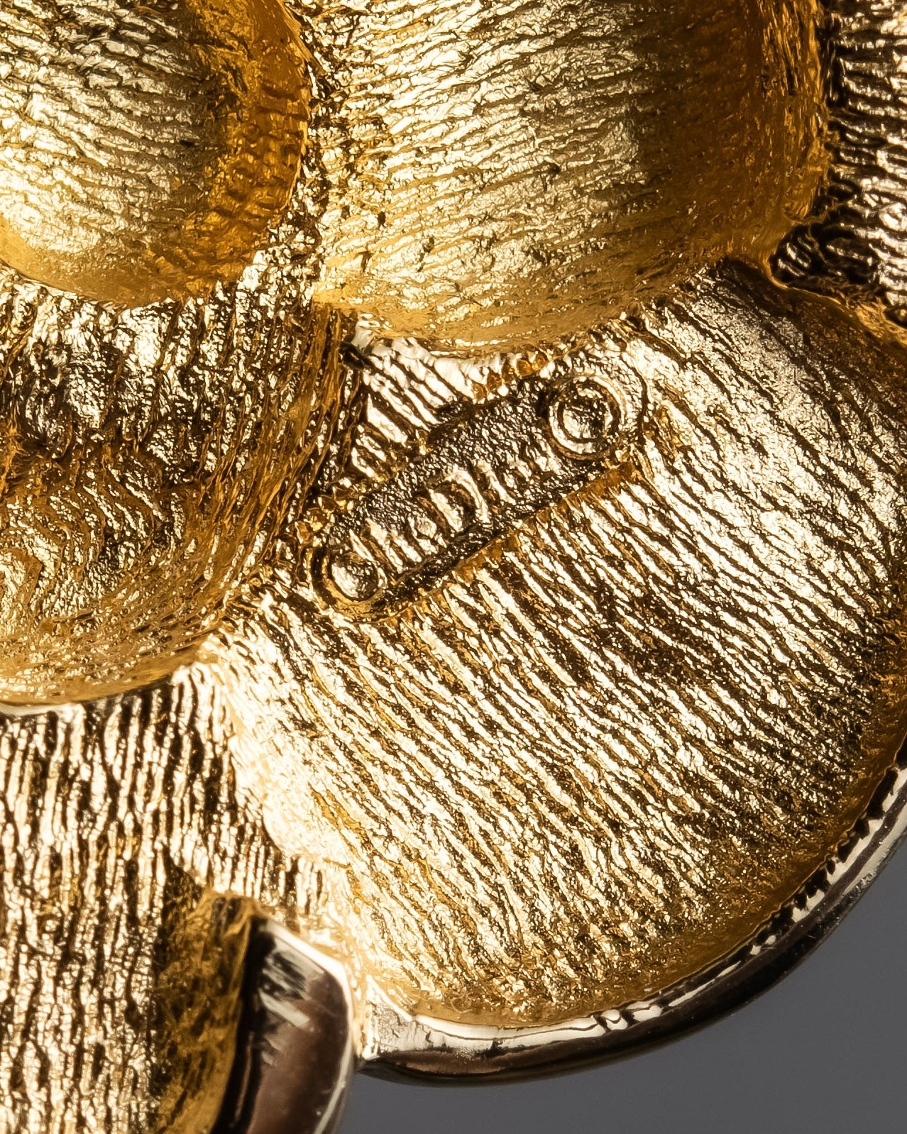 "Christian Dior" Flower motif gold brooch