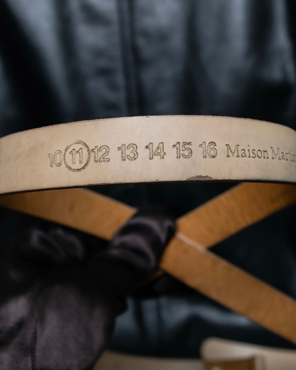 "Maison Martin Margiela" No. 11 Bella Pelle minimal design leather belt