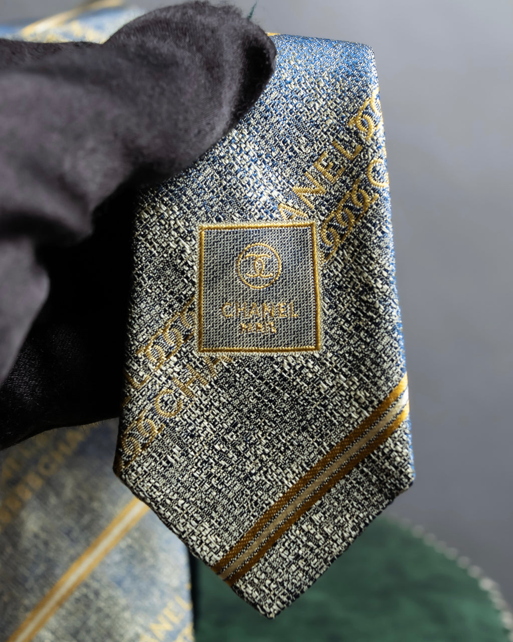 "CHANEL" Regimental pattern gold scattered design neck tie