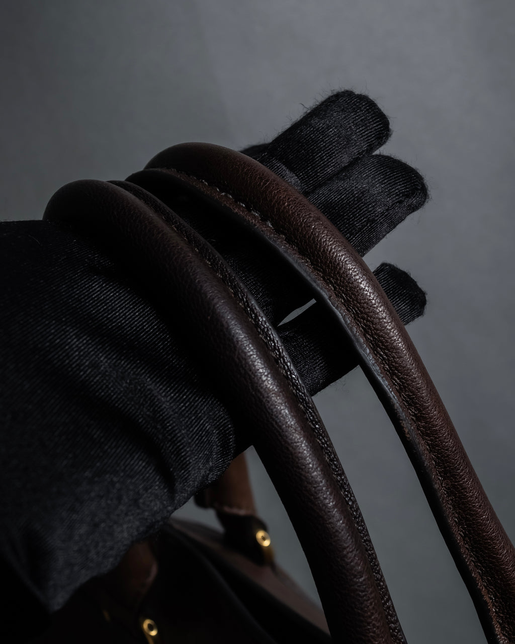 "YVES SAINT LAURENT" 11'year-12'year Chic Gabas leather bag