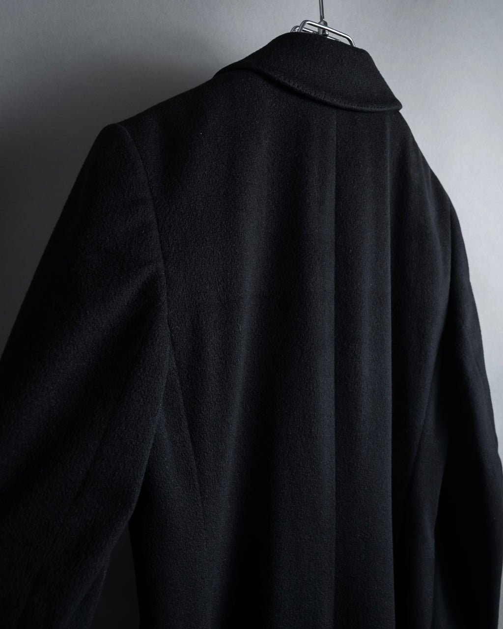 "Aquascutum" Elegantly tailored double-breasted long chester coat