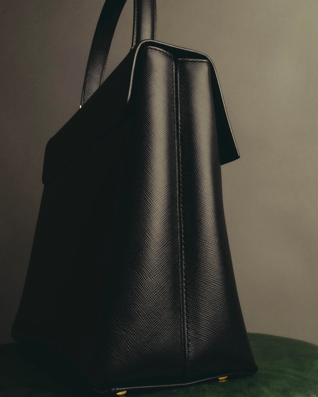 "Salvatore Ferragamo" 90's-00's Structured gancini leather top handle bag