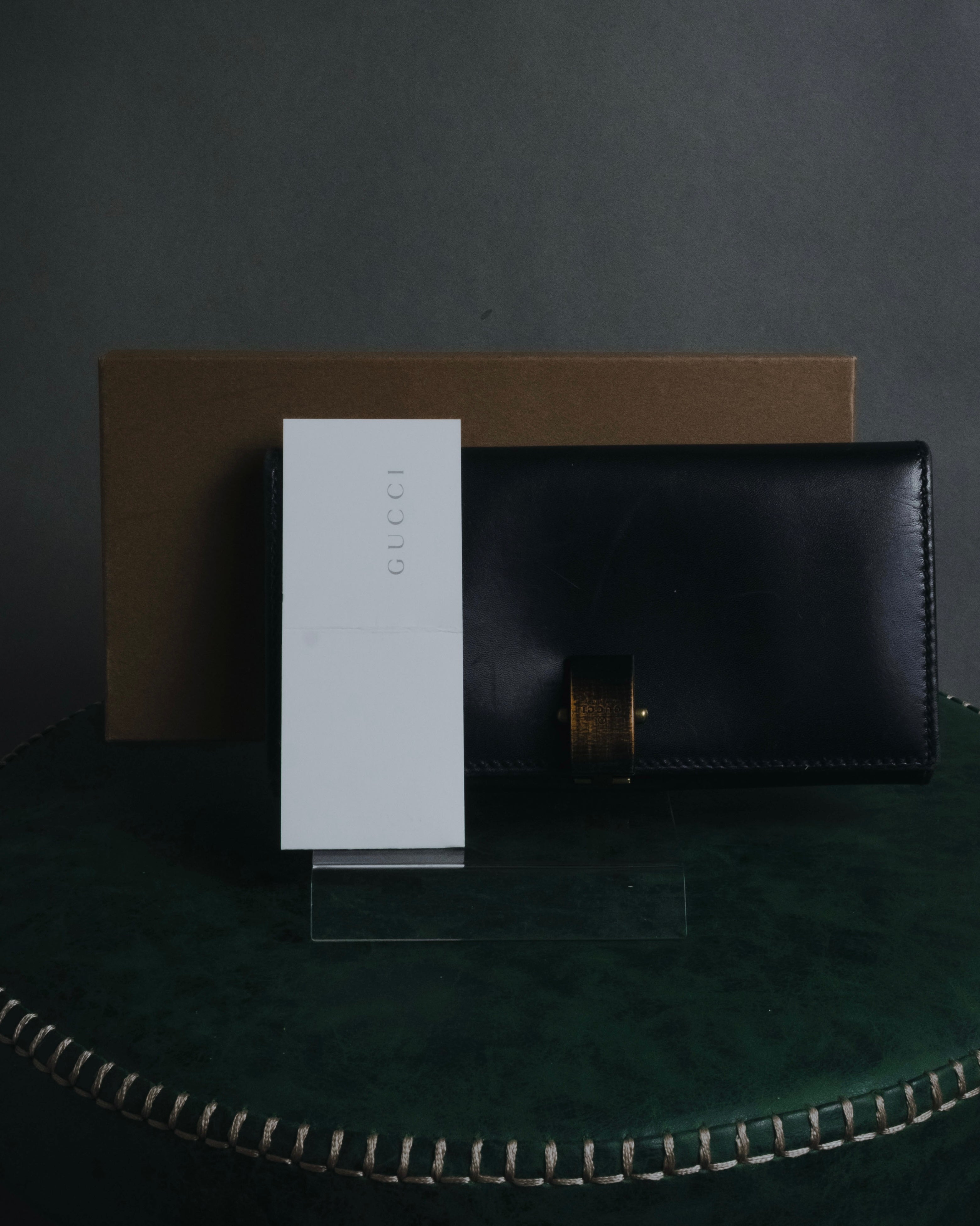 "GUCCI" Mid-2000s Wood-Lock Leather Long Wallet