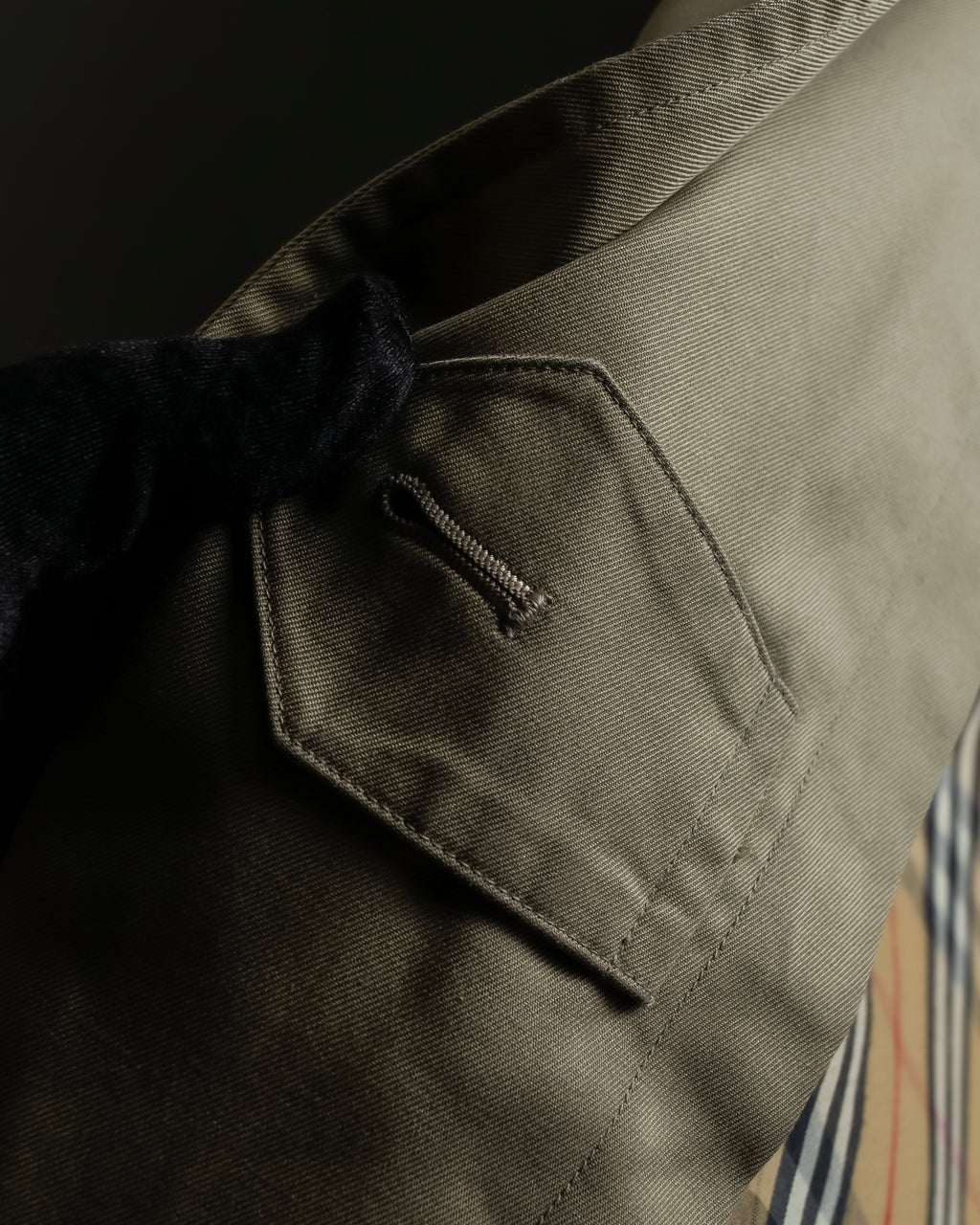 "BURBERRYS" Military detail long trench coat