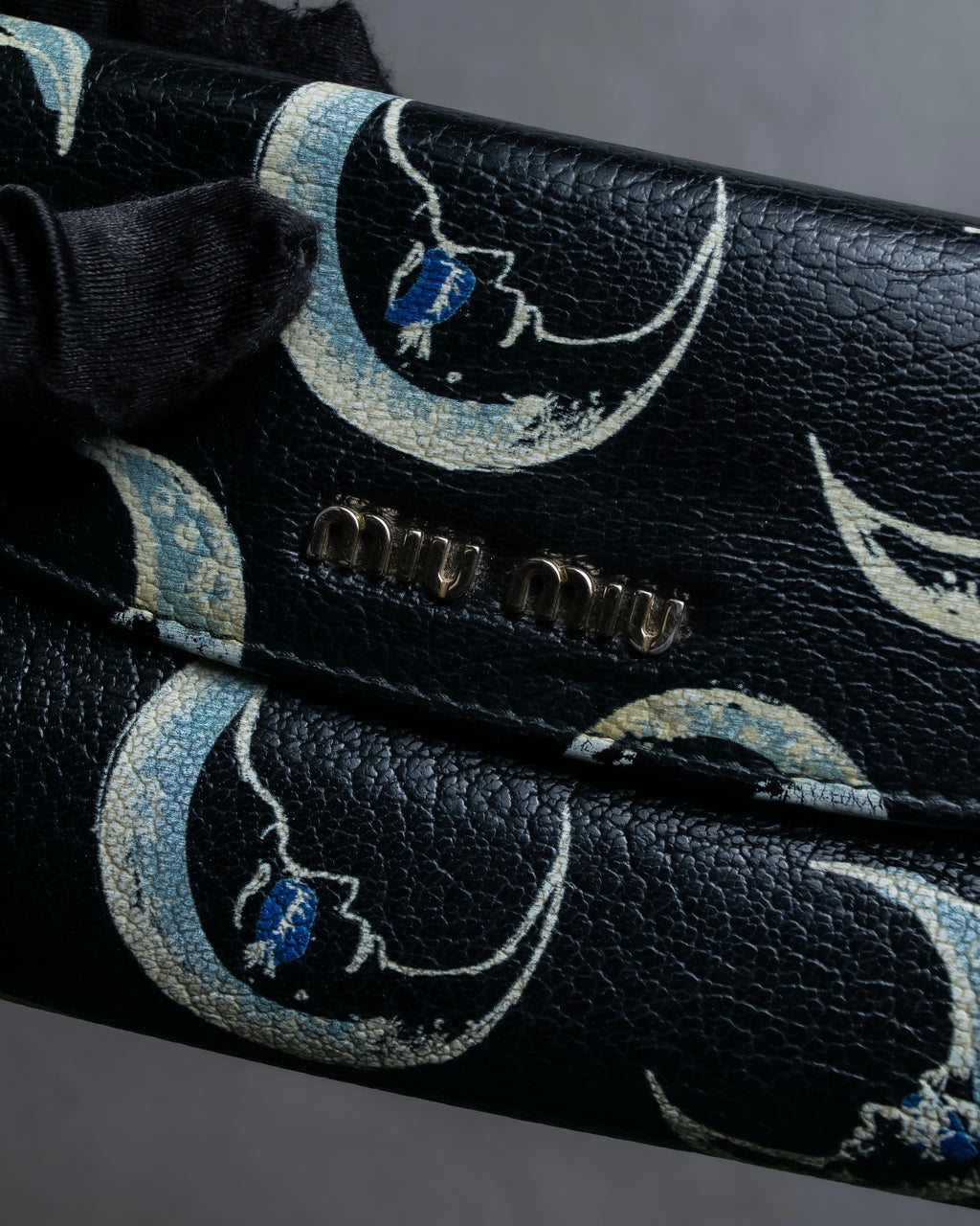"MIU MIU" Crescent moon print compact wallet