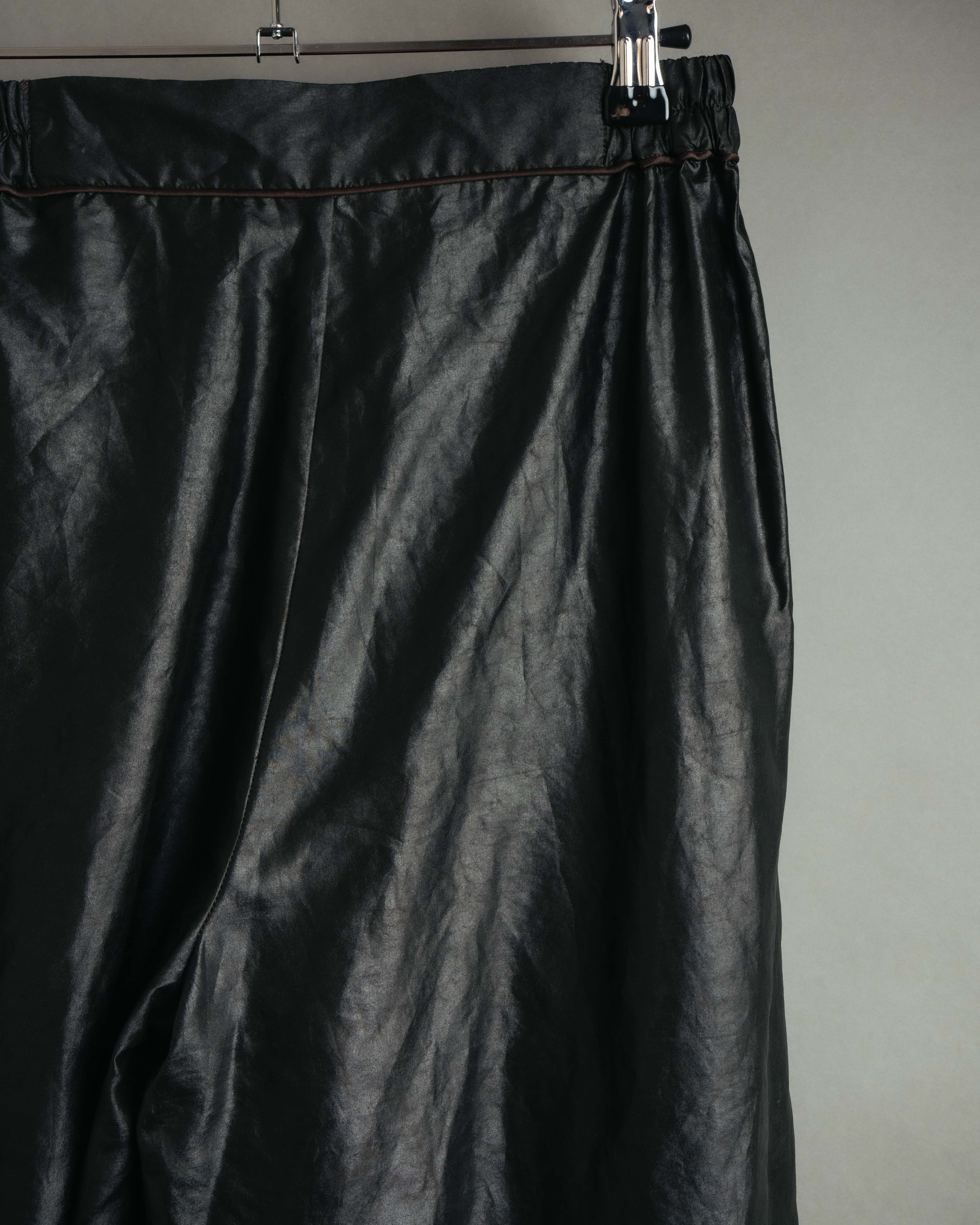 -MOOD Vintage Collections-
90’s-00’s Shiny textured wide leg trousers