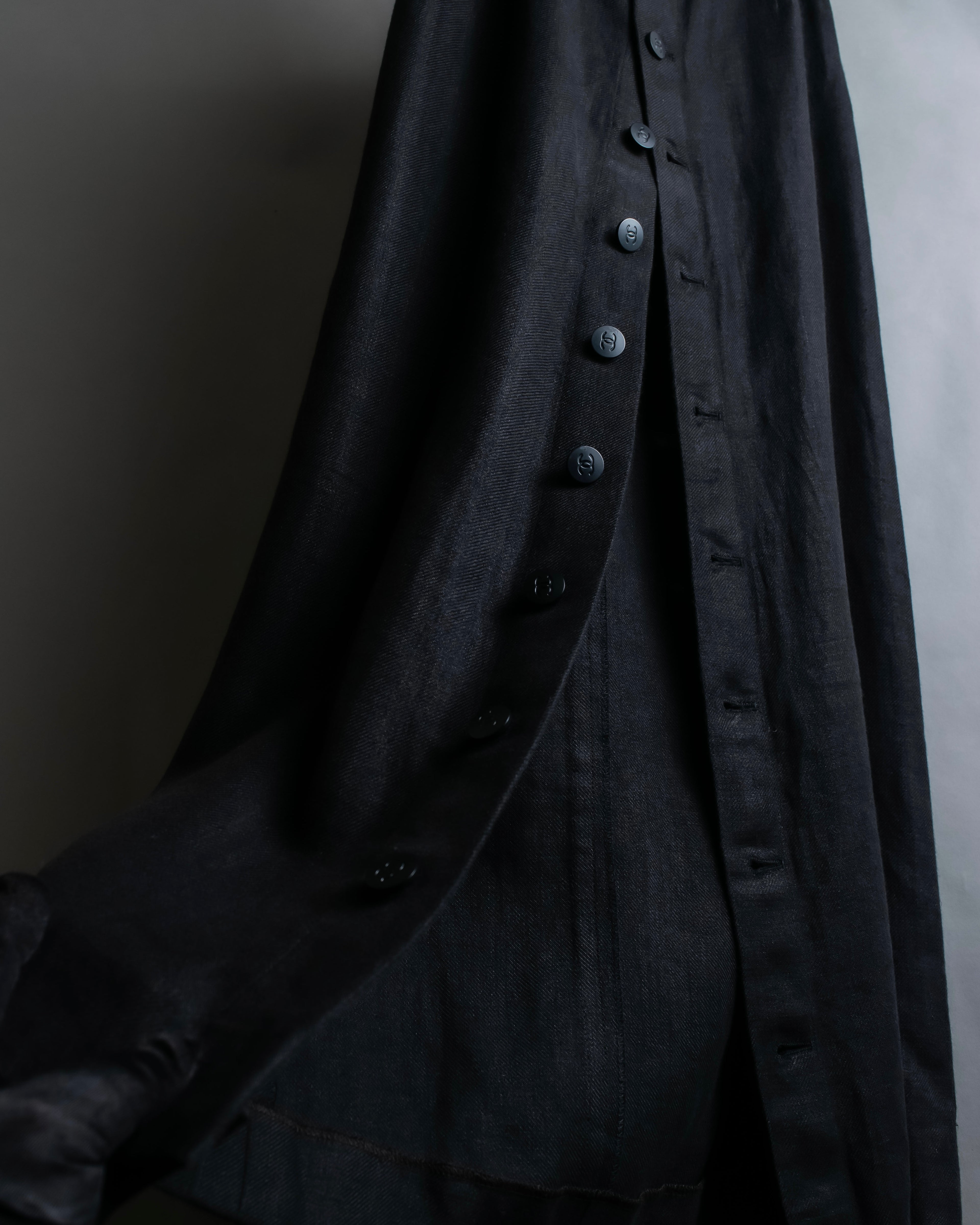 "CHANEL" Back button design flared maxi skirt