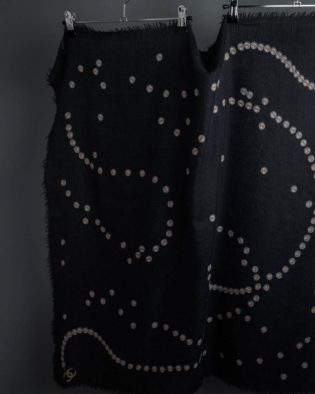 "CHANEL" Pearl fringe design gauze scarf