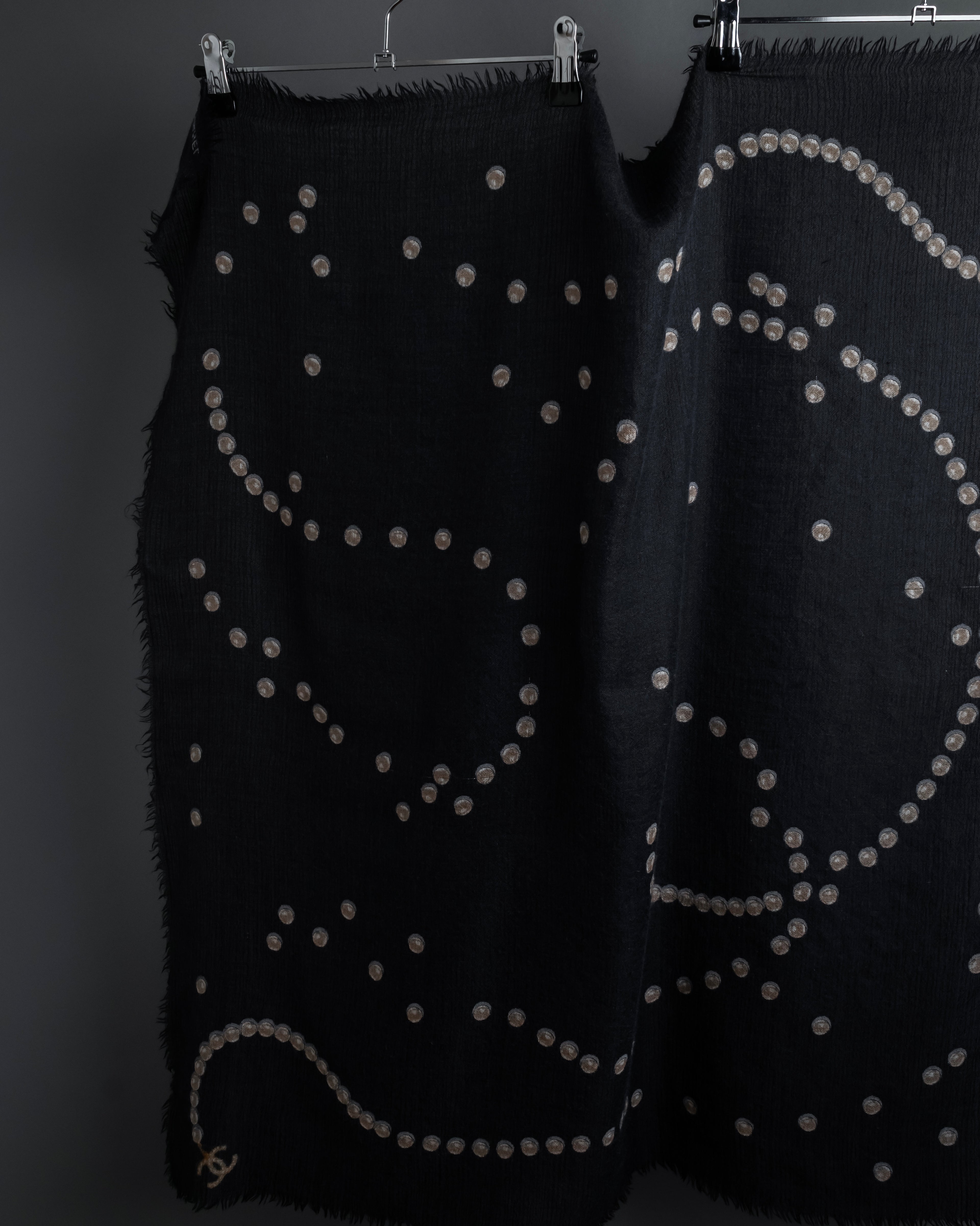 "CHANEL" Pearl fringe design gauze scarf