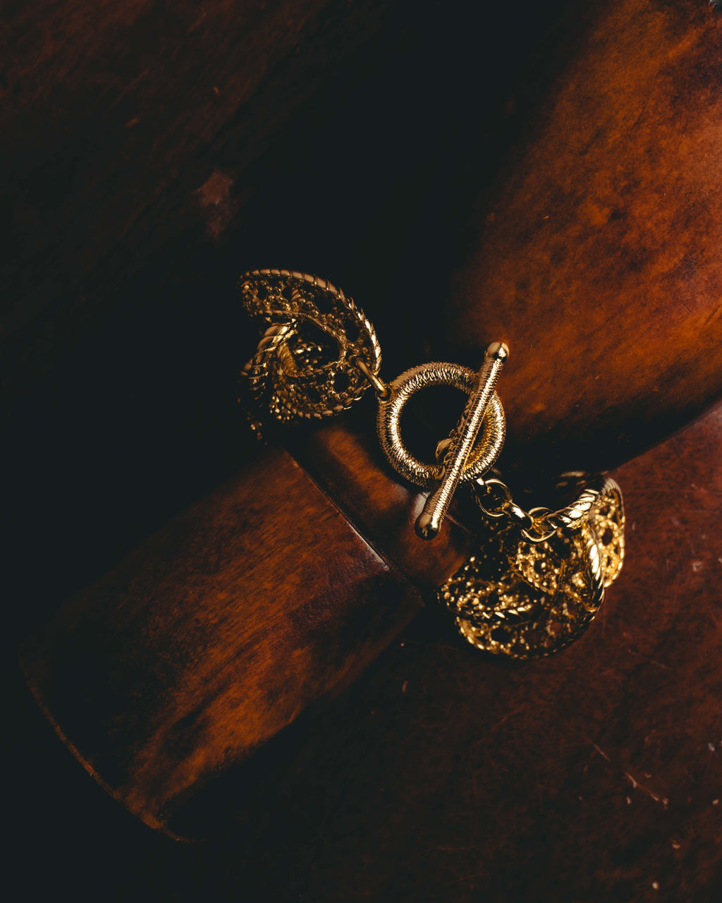 -SPECIAL- “Christian Dior” 70’s-90’s Sculptural openwork gold tone chain bracelet