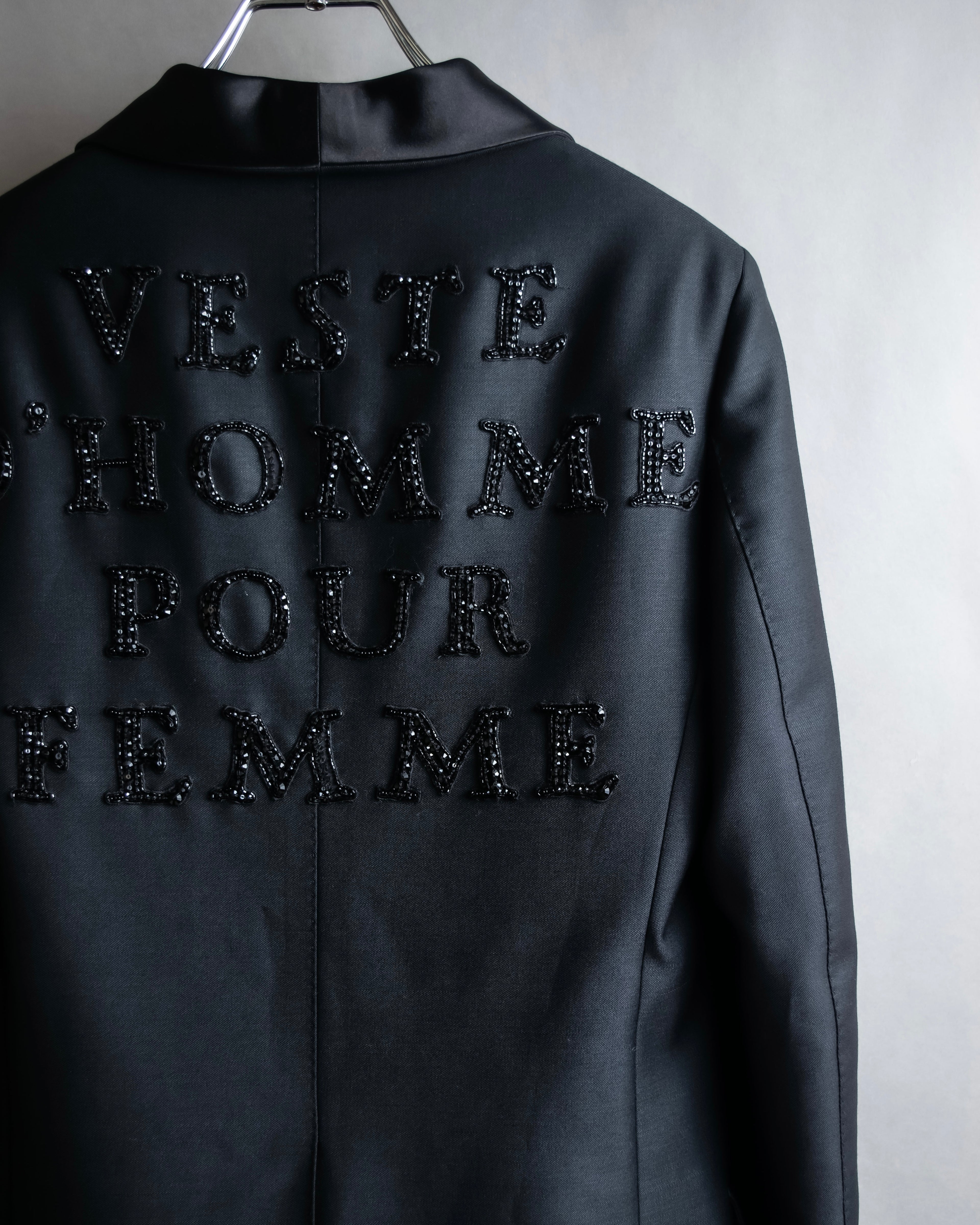 "GUCCI" Pre-Fall 2018 collection message embroidered shawl collar jacket