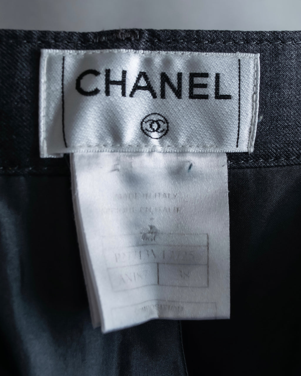 "CHANEL" 100% wool wide tapered slacks