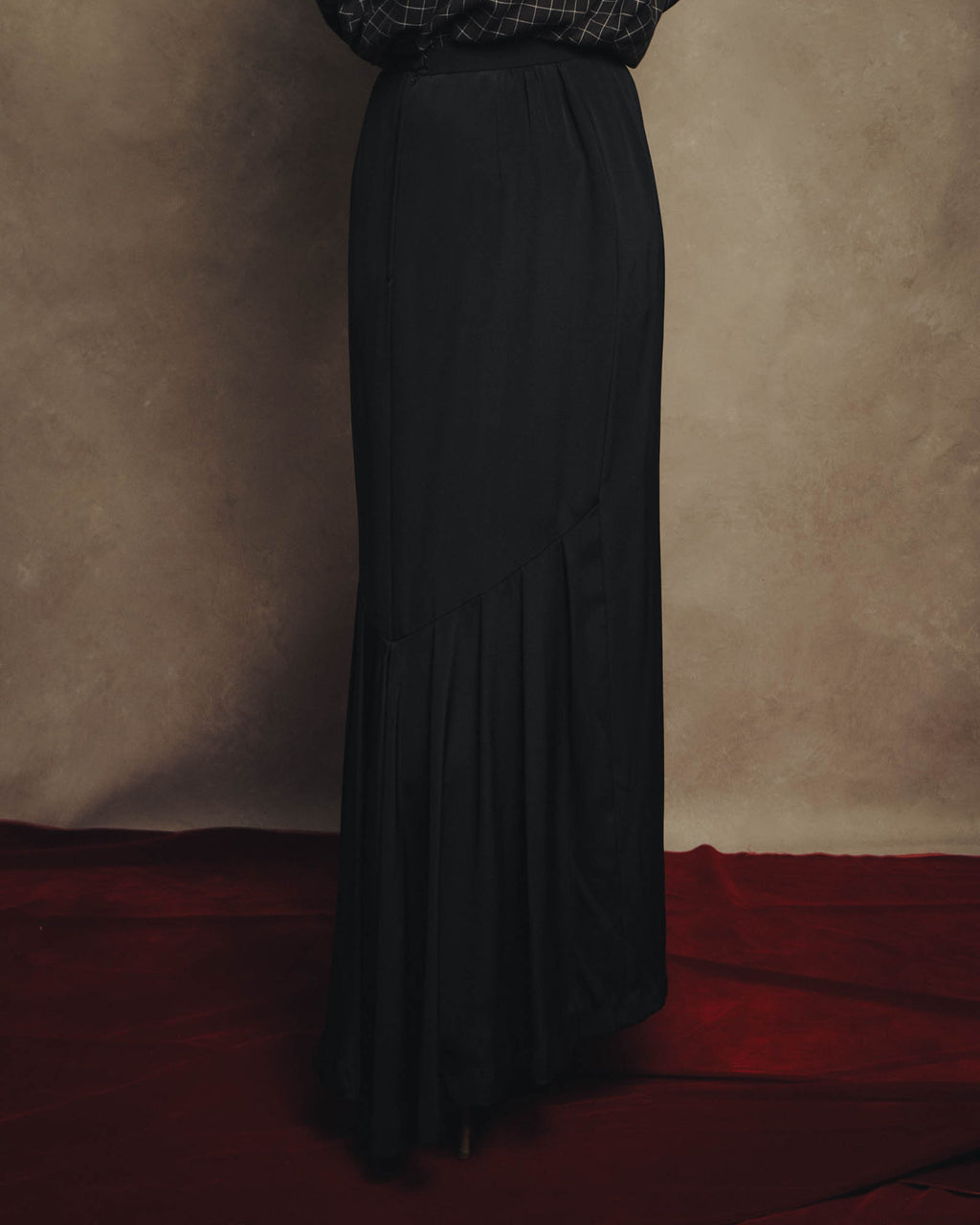 -SPECIAL- “Christian Dior” 80’s silk pleated long skirt