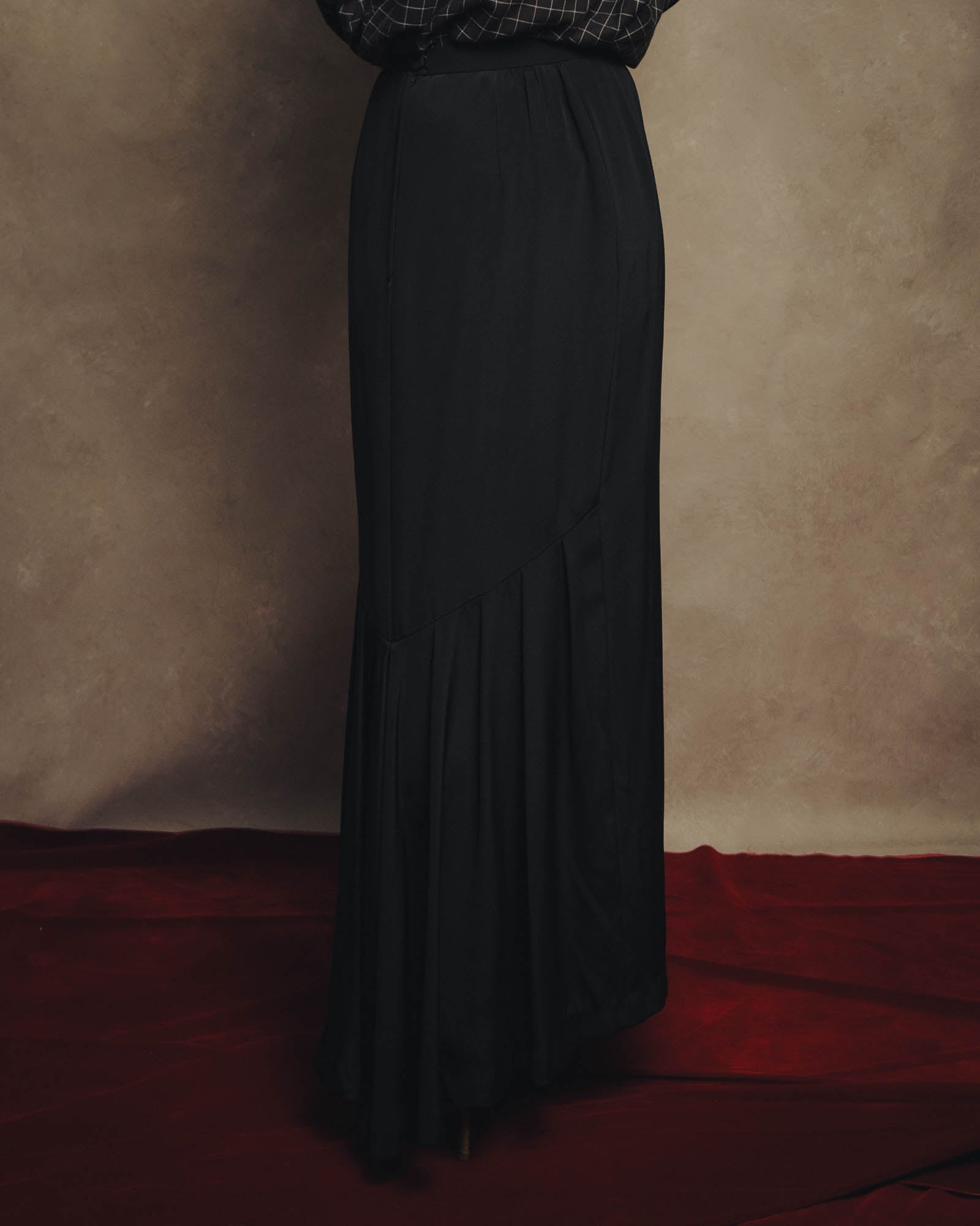 -SPECIAL- “Christian Dior” 80’s silk pleated long skirt