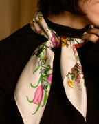 "GUCCI" 80's Flora motif vintage silk scarf