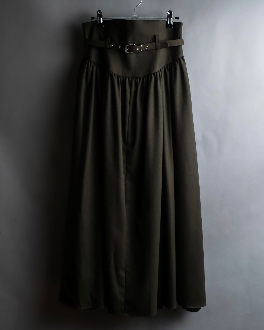"SUPPORT SURFACE" Belted gather design flare long skirt