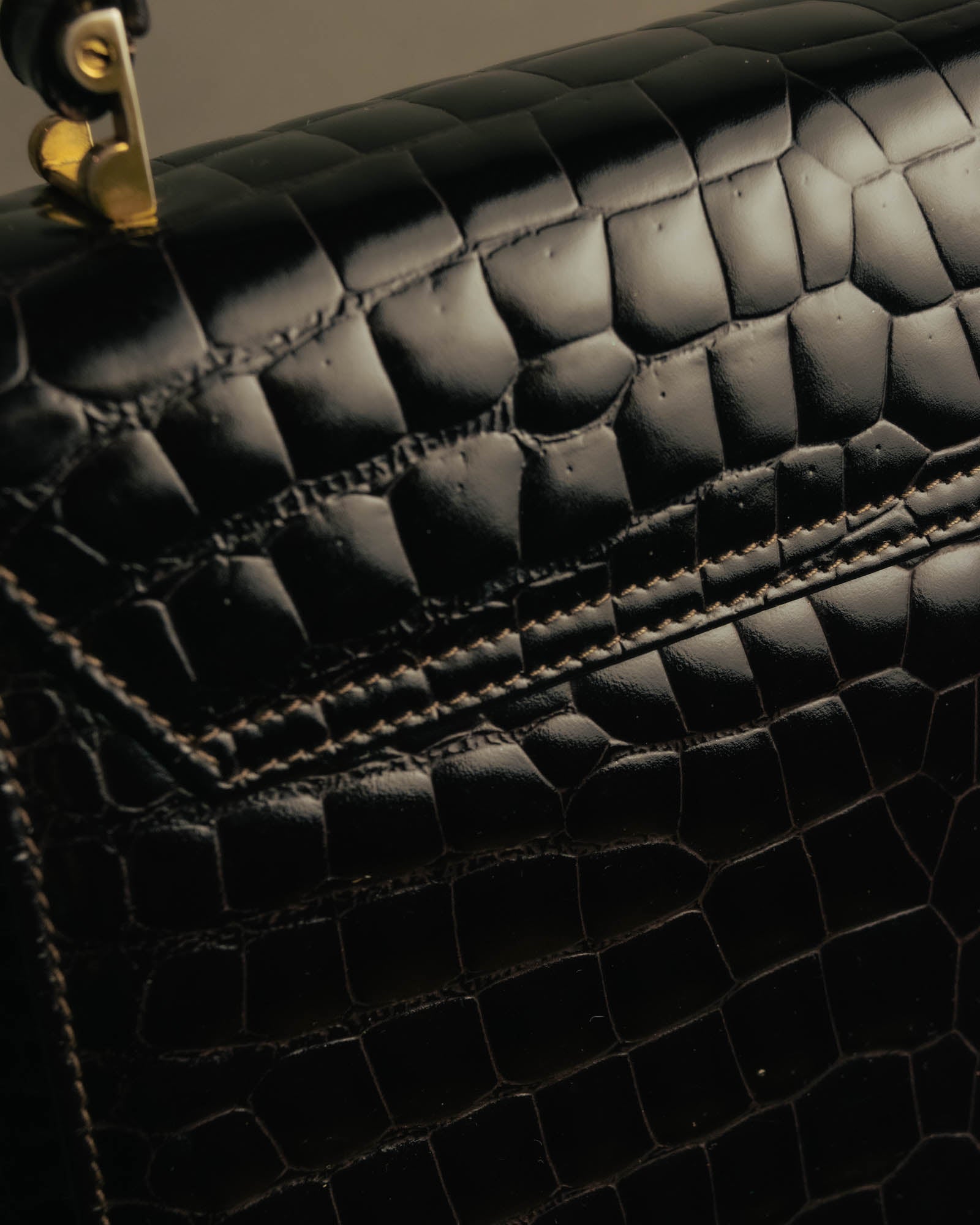 -SPECIAL- "TIFFANY & CO." 70's-80's Shiny crocodile top handle bag