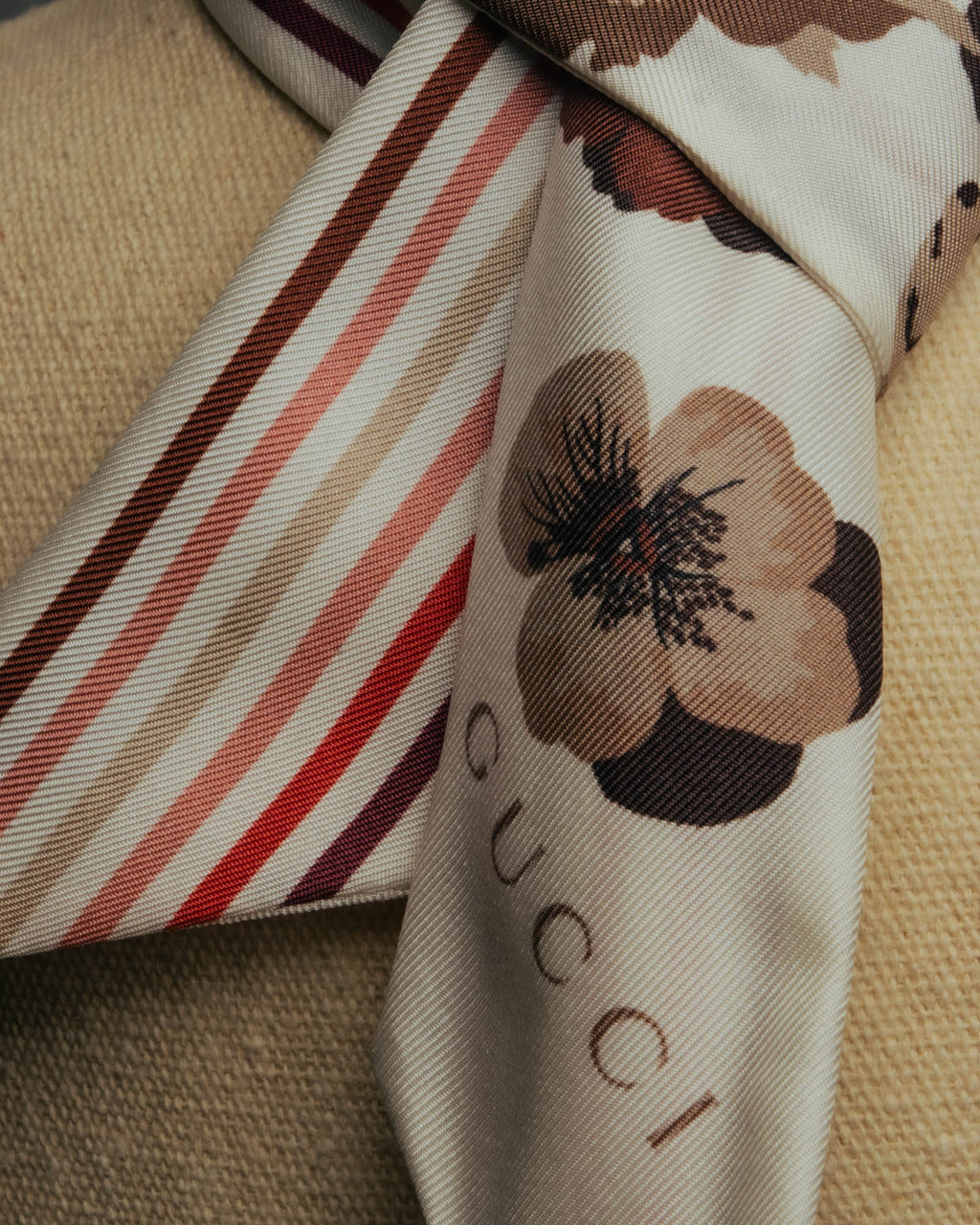 "GUCCI" 00's-10's Floral and striped silk neck bow scarf