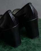 "PRADA" Metal band design leather heel loafers