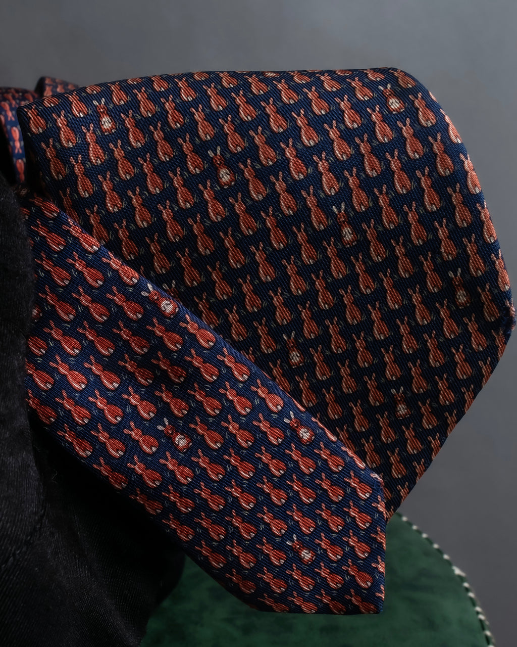 "HERMES" Rabbit motif silk necktie