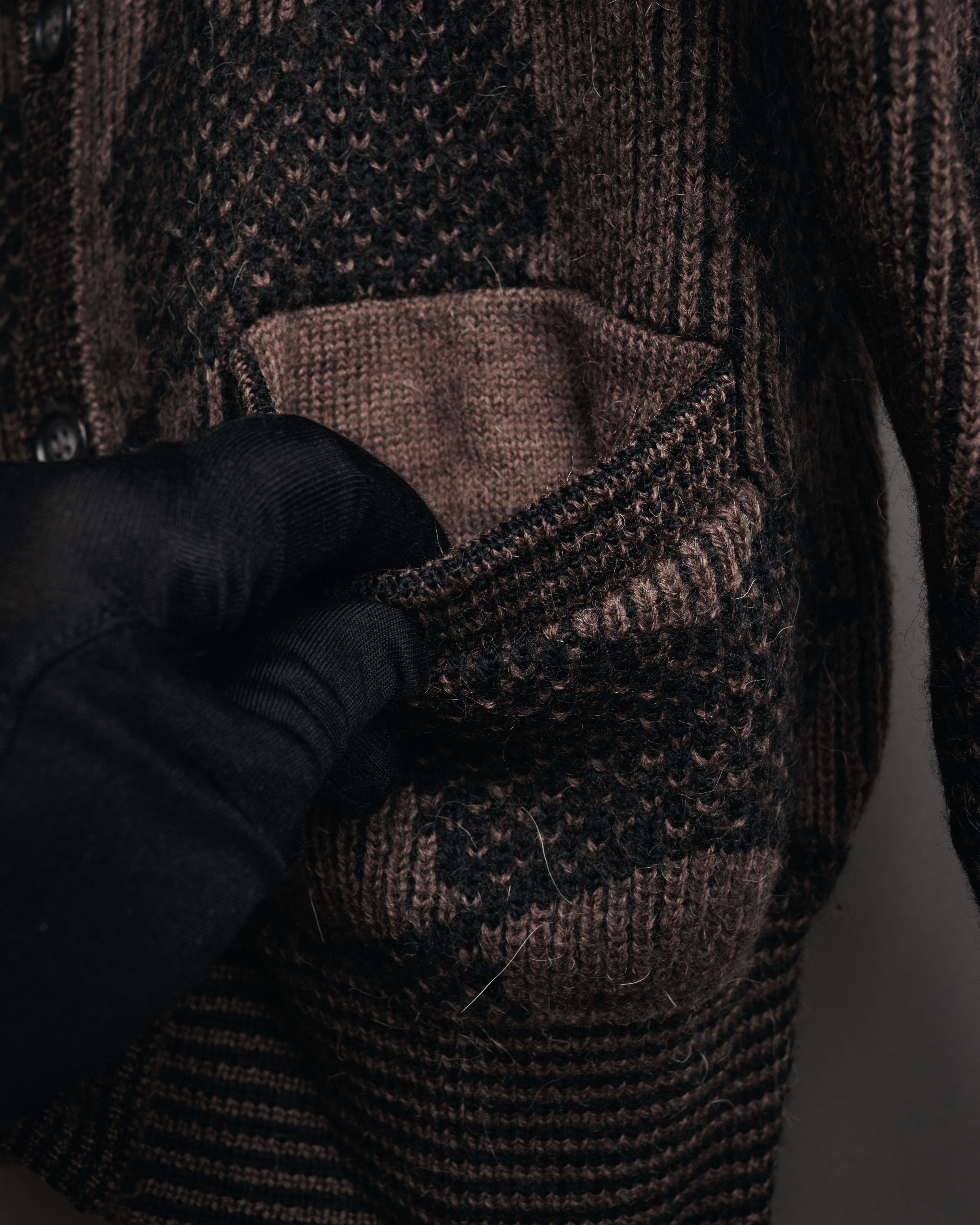“Yves Saint Laurent” 80’s-90’s geometric knit cardigan
