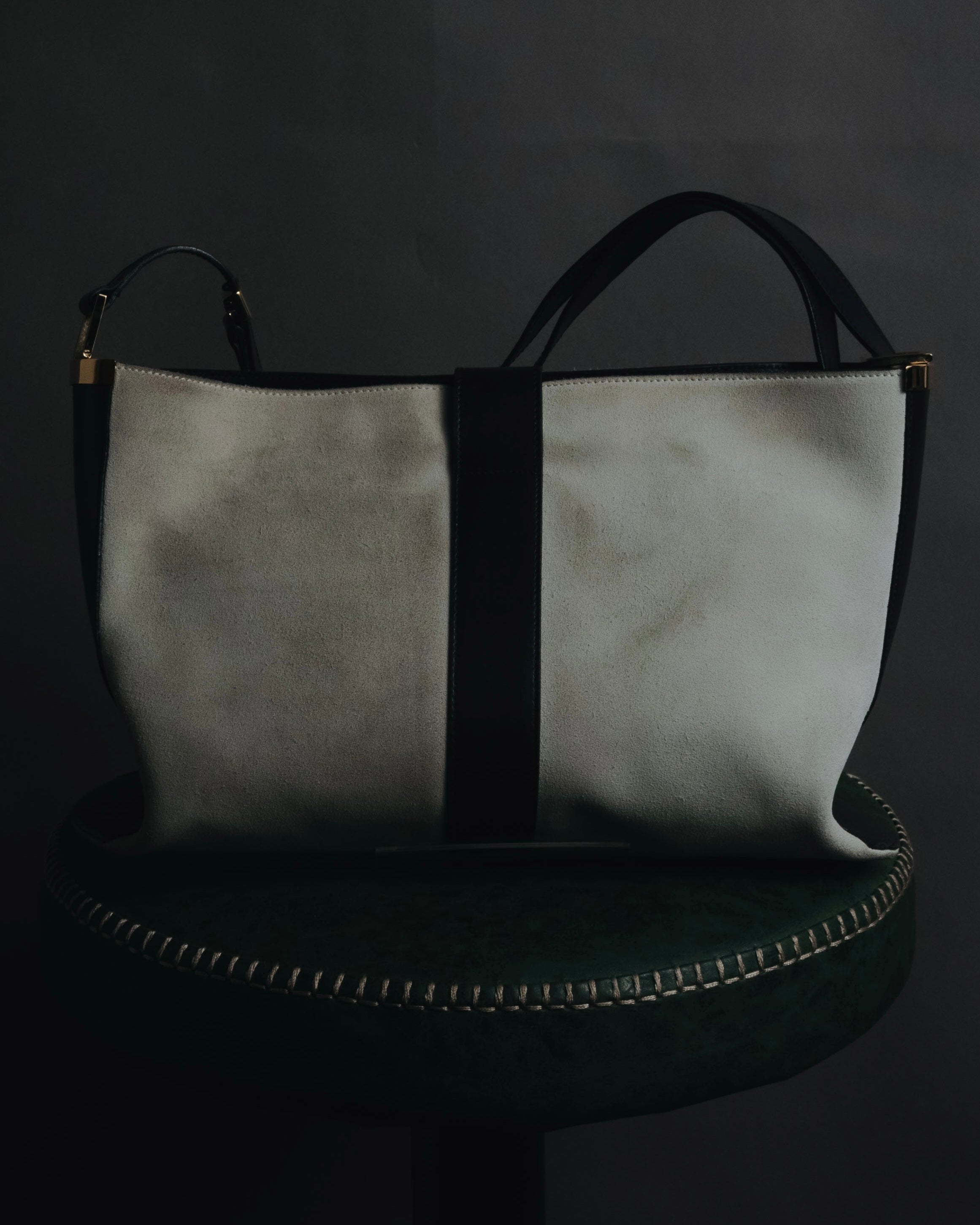 "GUCCI" 90’s-00’s suede piston-closure shoulder bag