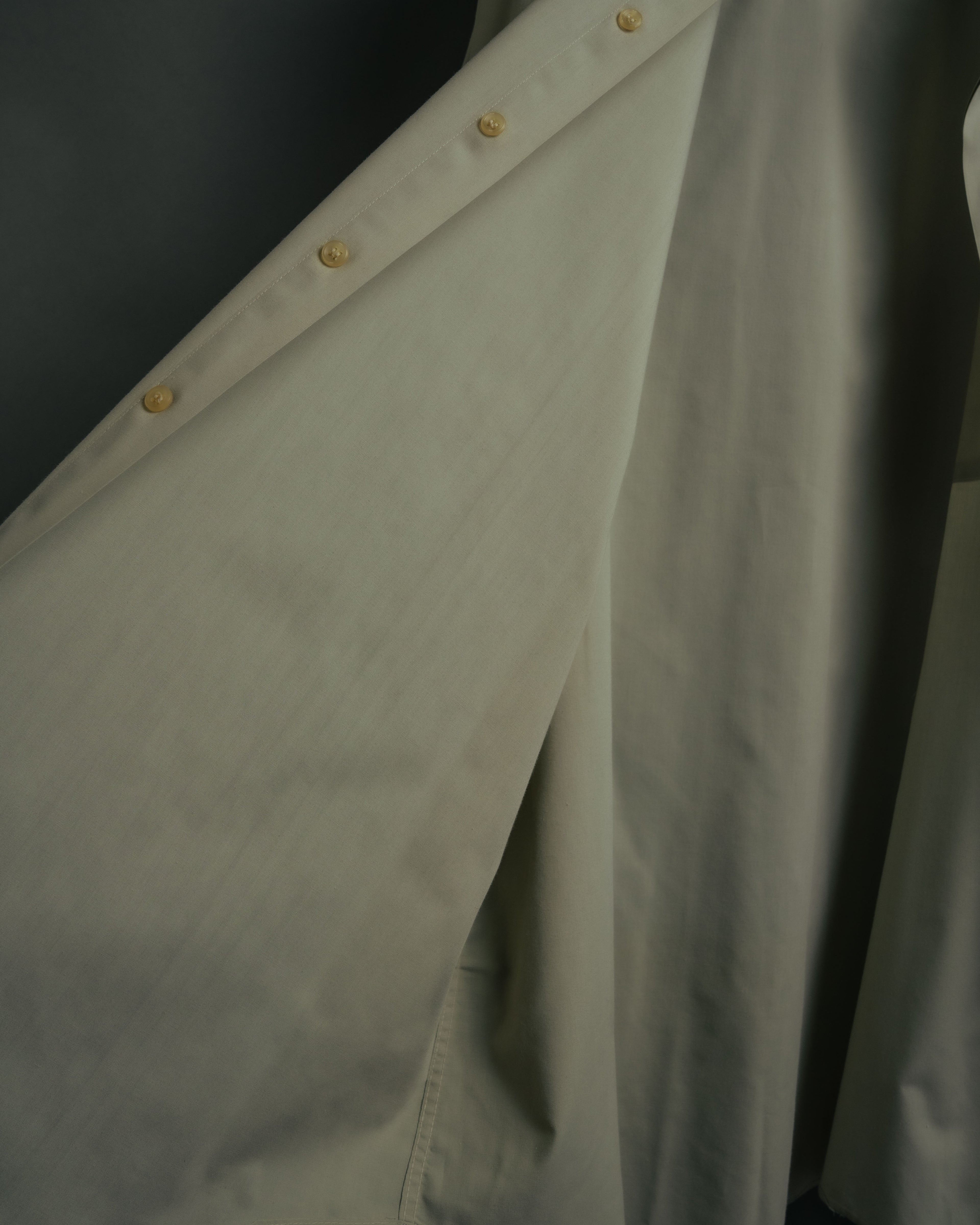 -MOOD Vintage Collections-
90’s Round collar fly front shirt