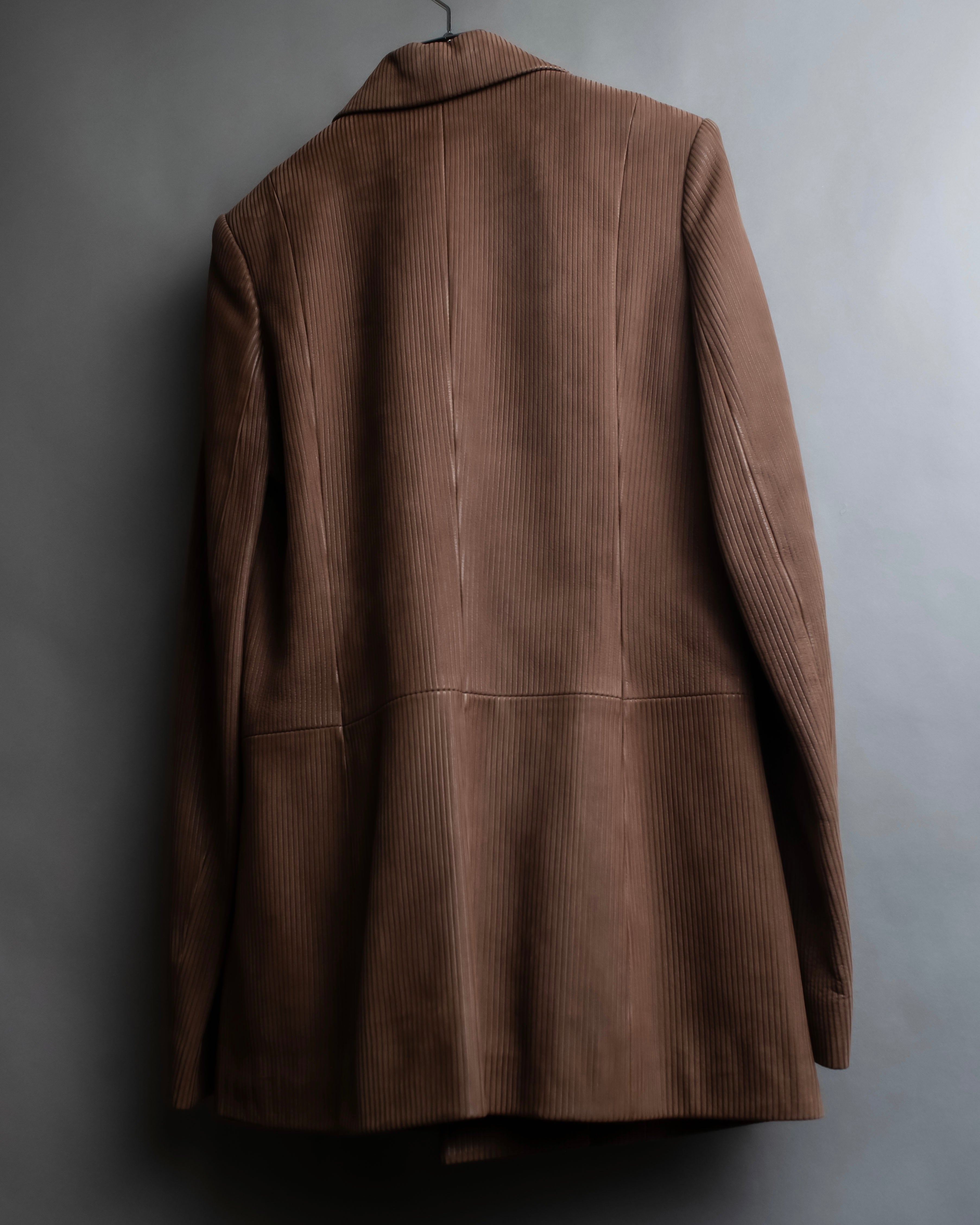 "LOEWE" Three-dimensional ribbed lamb leather set up