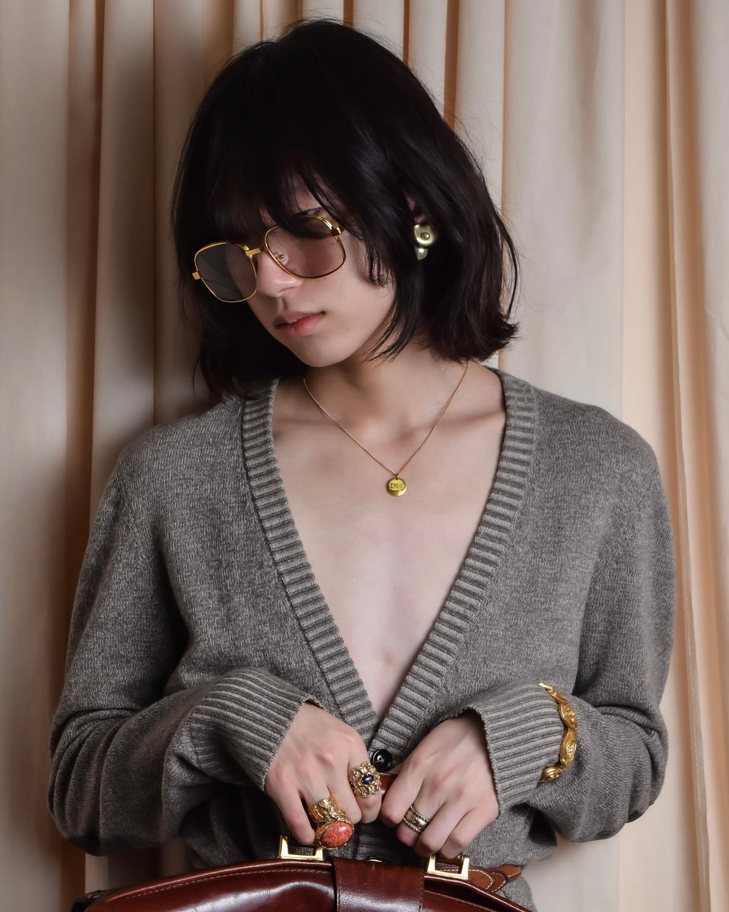 "MAISON MARGIELA" 13AW Patch accented low gauge wool cardigan