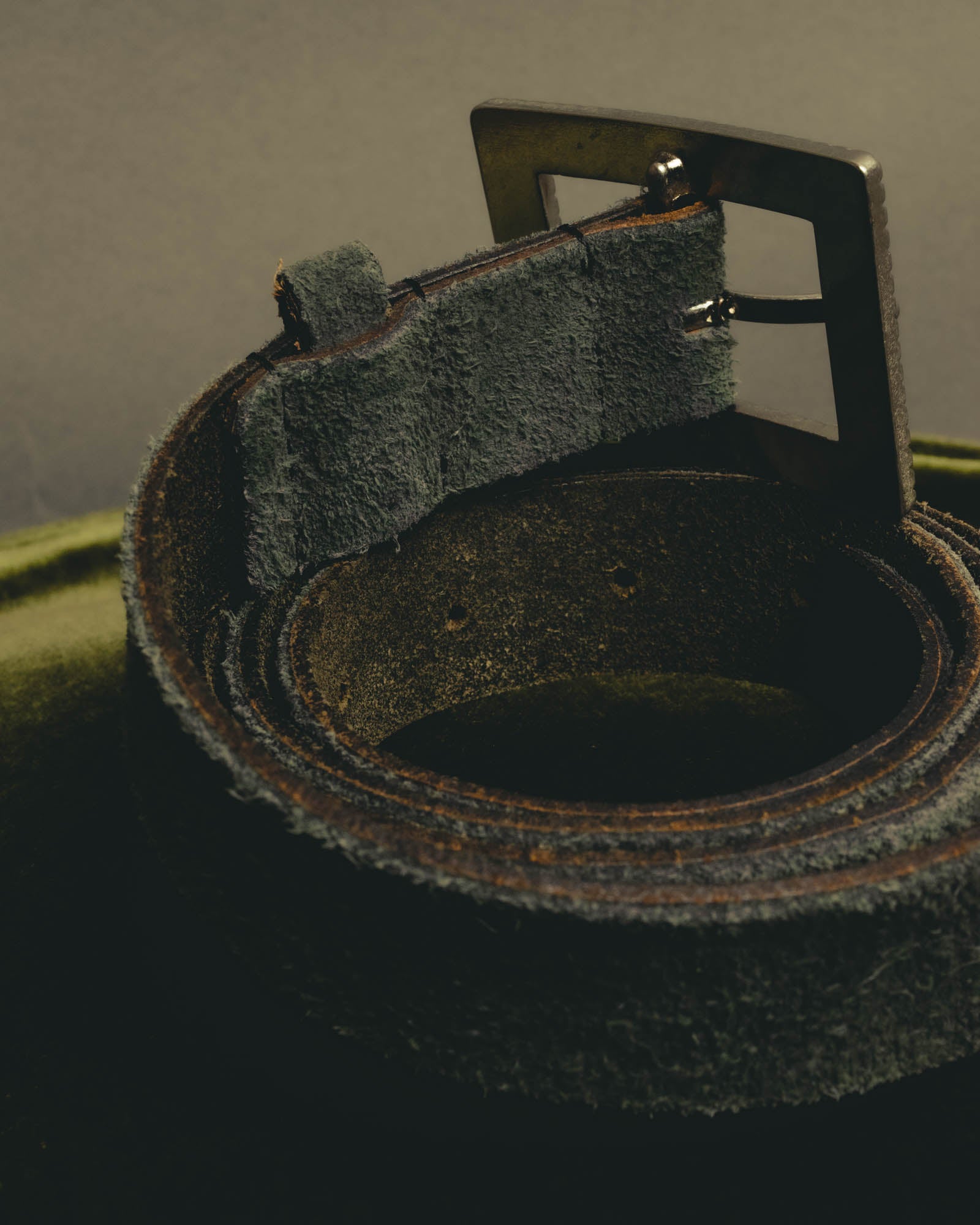 "COMME des GARÇONS HOMME PLUS" Embellished leather belt