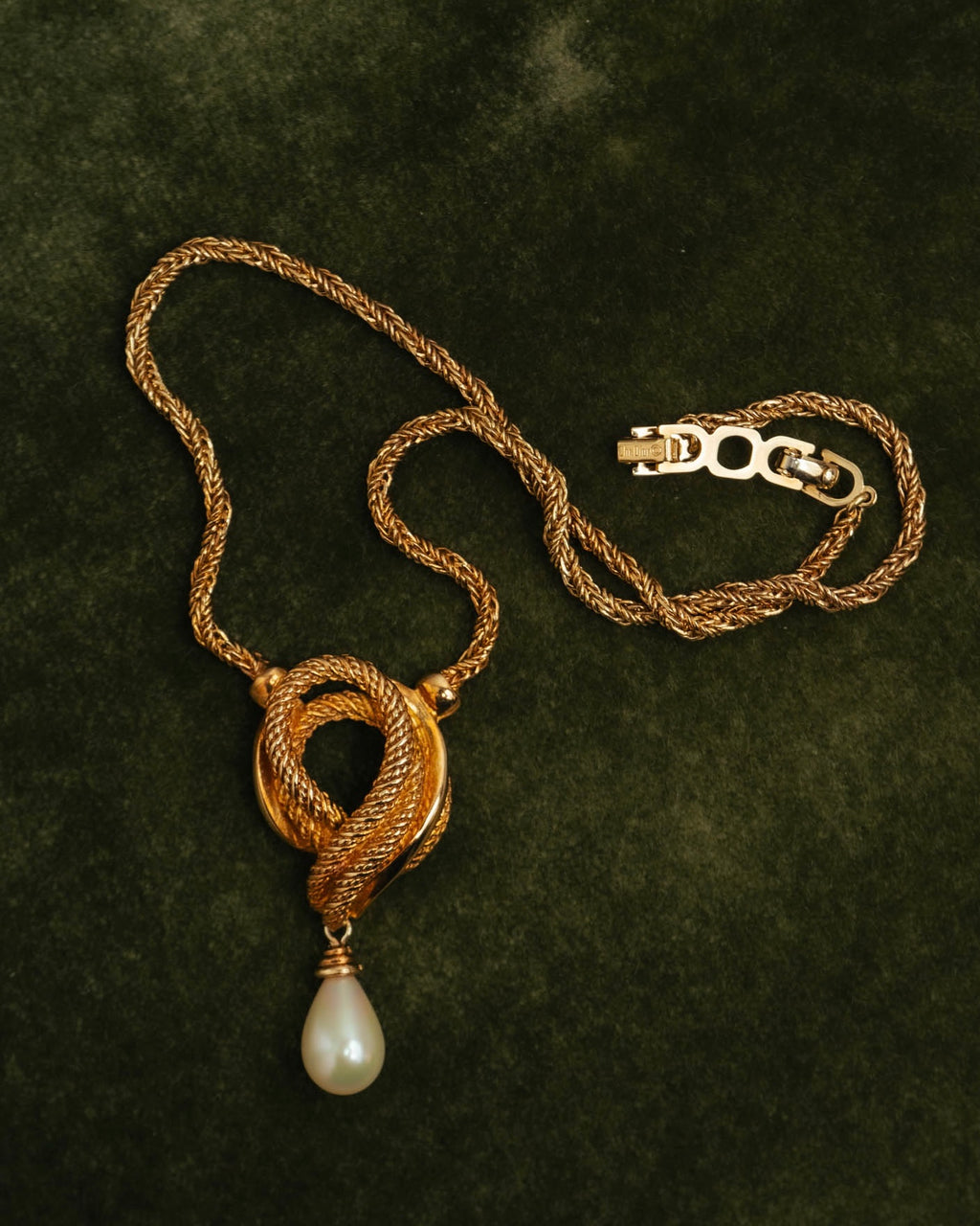 –SPECIAL– “Christian Dior” 80’s-90’s rope knot pearl drop necklace