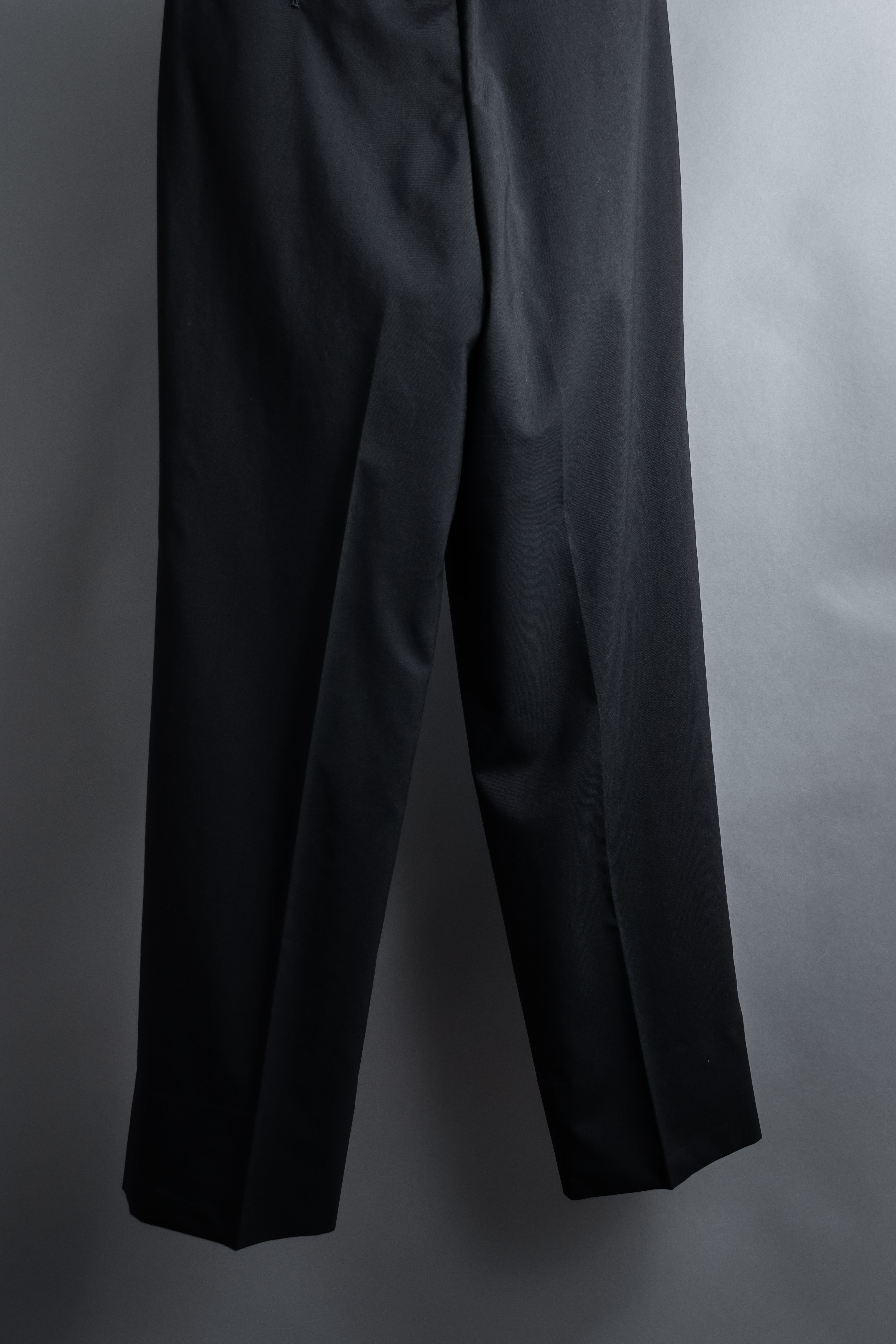 "YVES SAINT LAURENT" Straight tailoring design set up