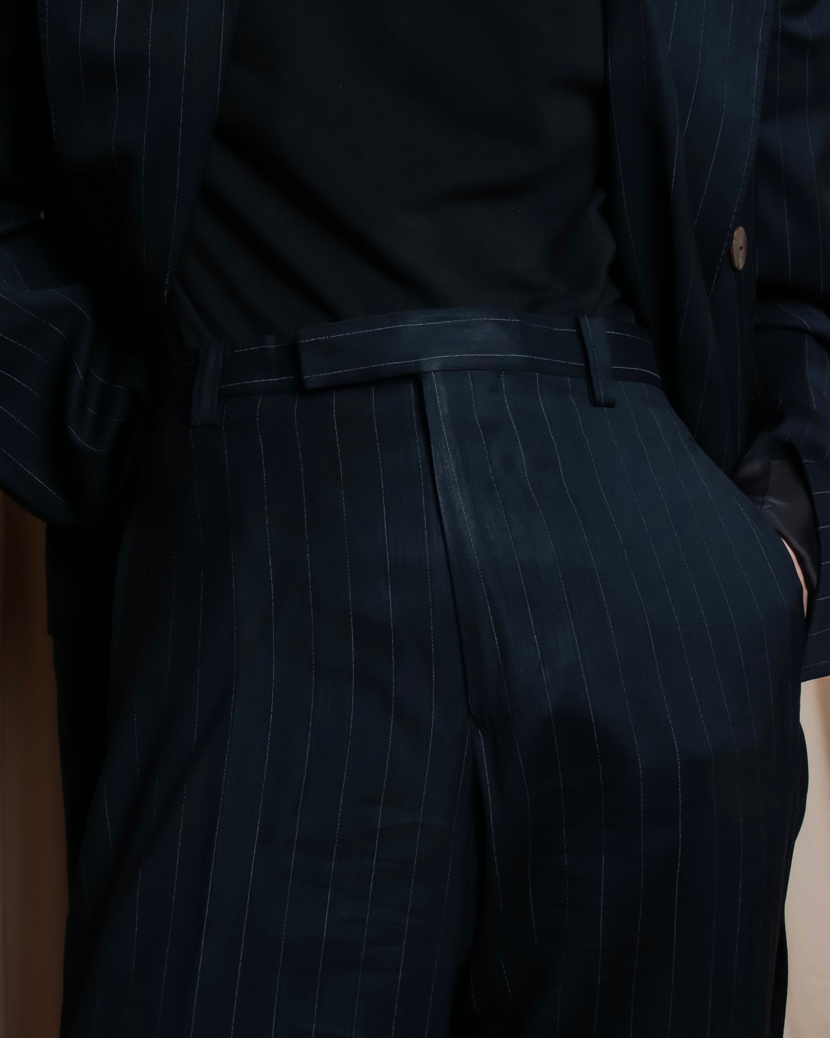 "JEAN PAUL GAULTIER HOMME"
Oversized shadow stripe set up