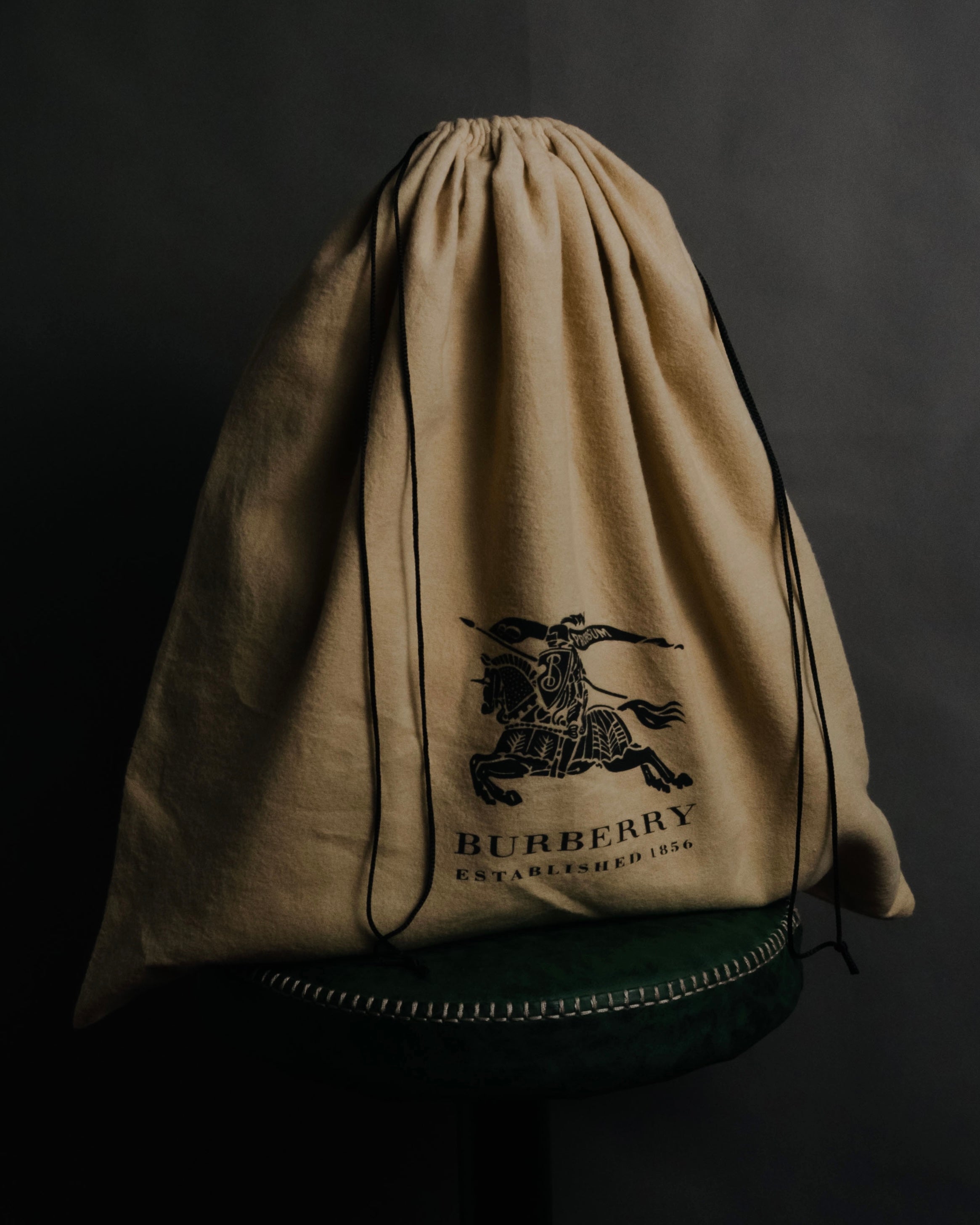 –SPECIAL– "BURBERRY"
2012 Orchard bowling bridle nubuck leather bag