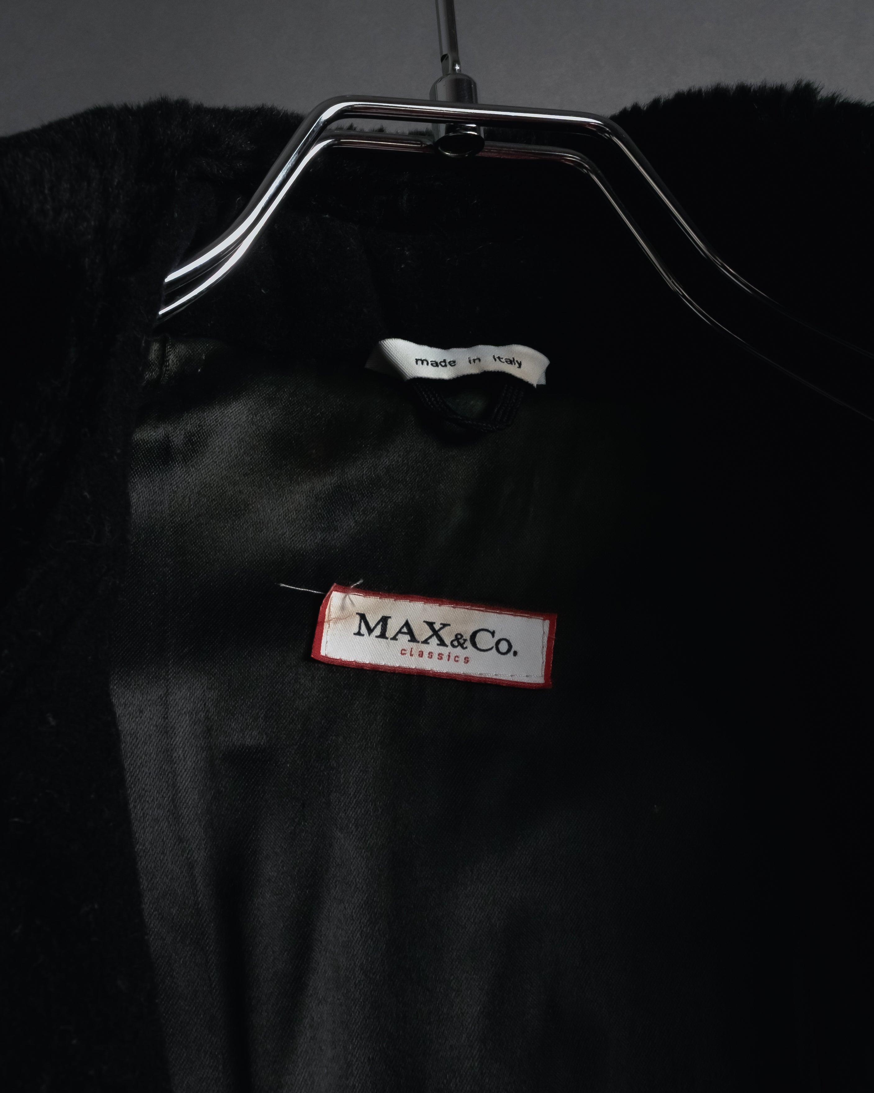 Abrigo con cuello de piel súper largo de los años 90-00 de MAX&Co.