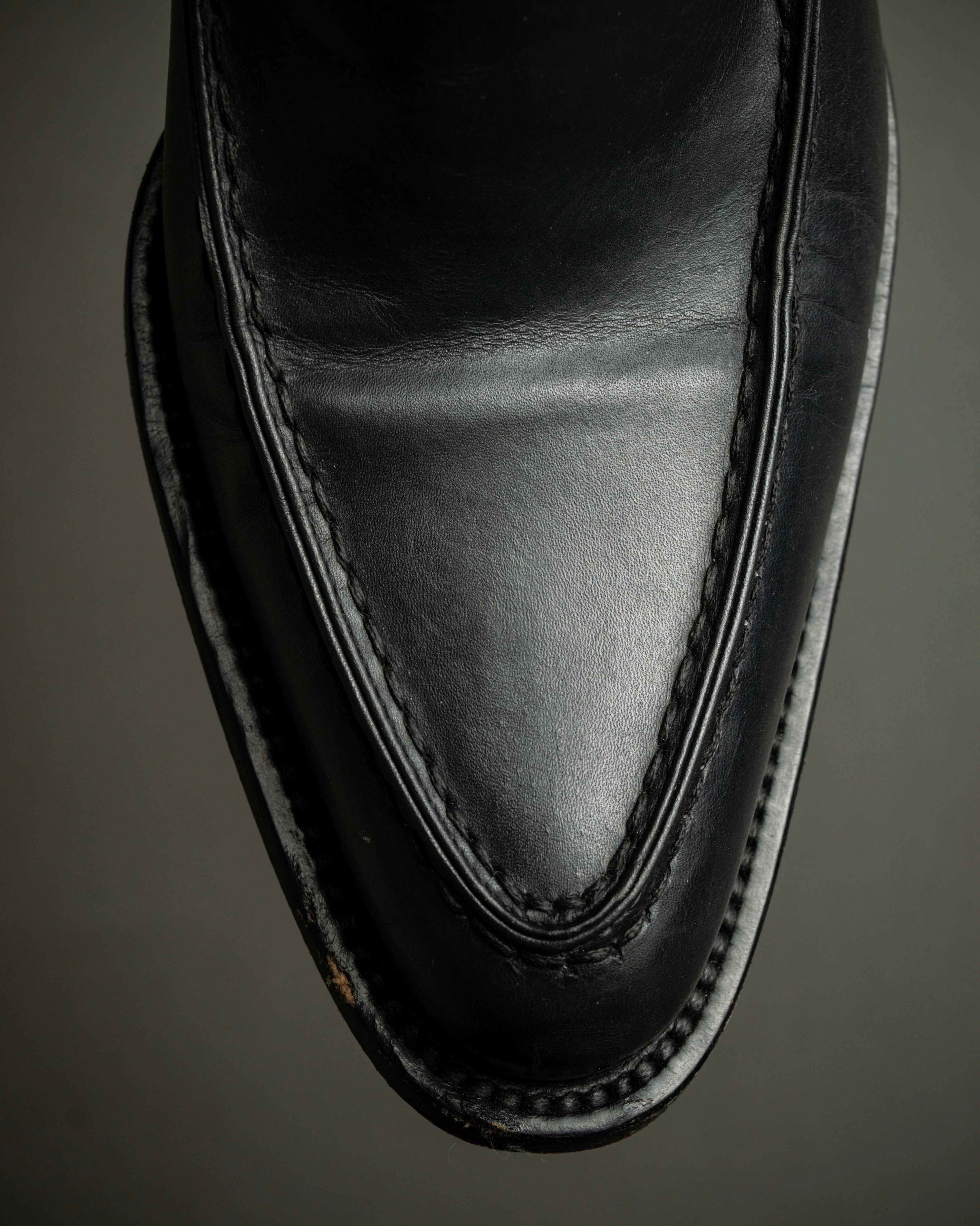 "PRADA" Apron stitch design long nose loafers